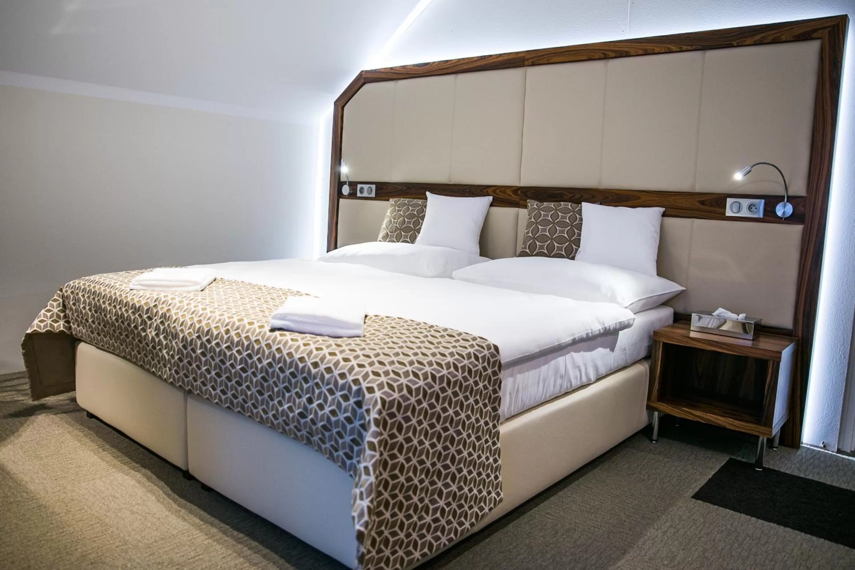 Bed in Zámeček Petrovice