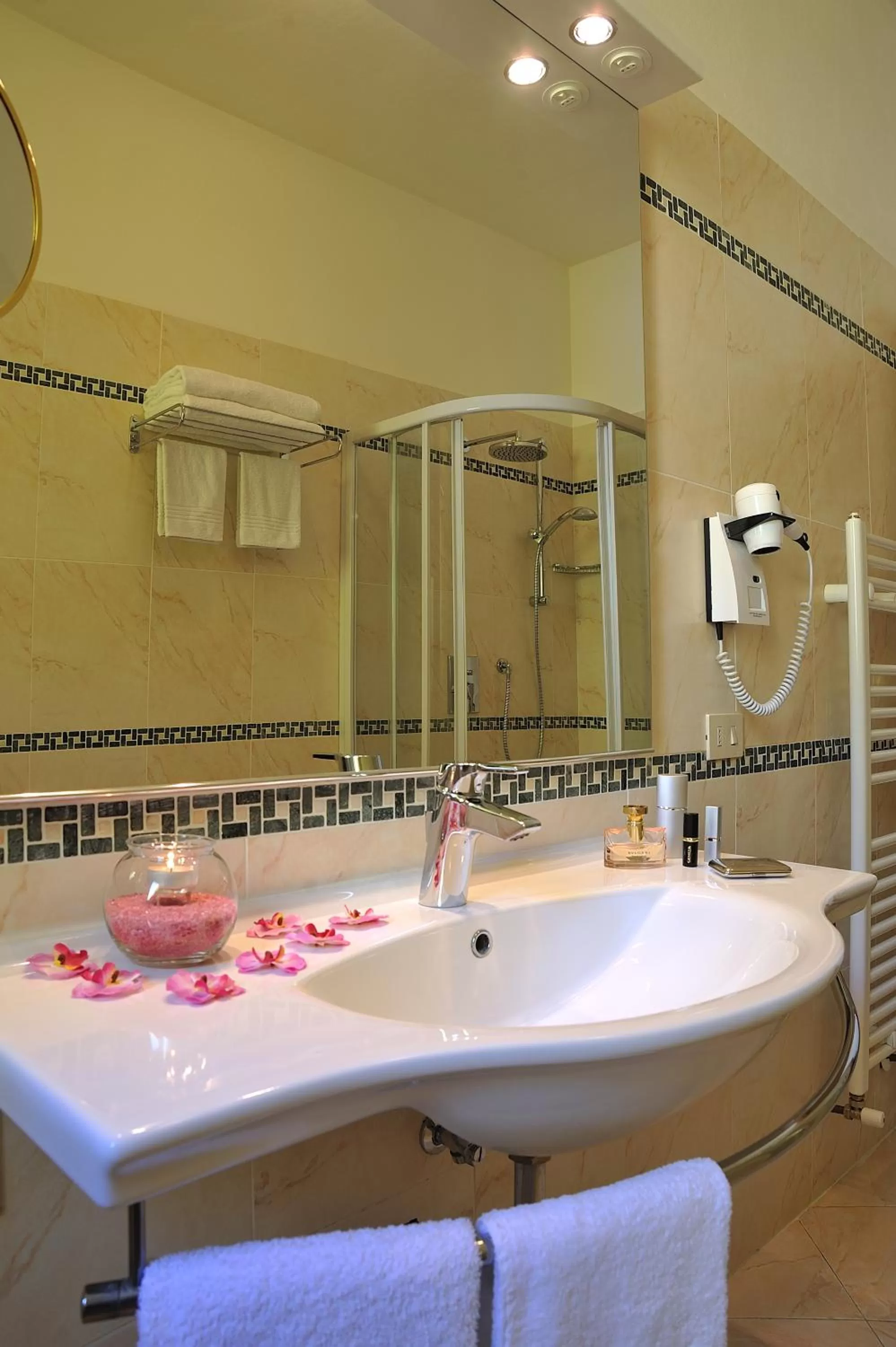 Bathroom in Hotel Olimpia