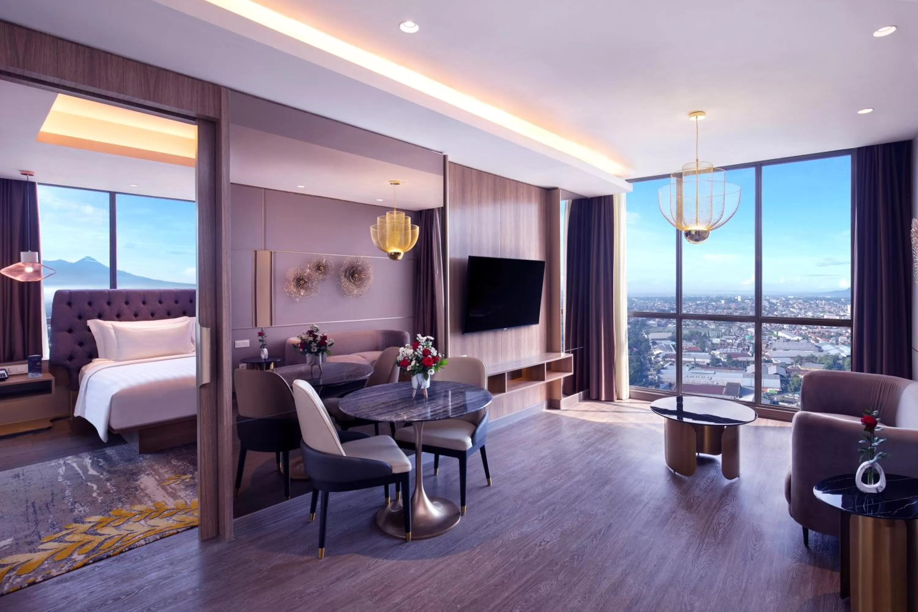 Living room, Bed in Grand Mercure Malang