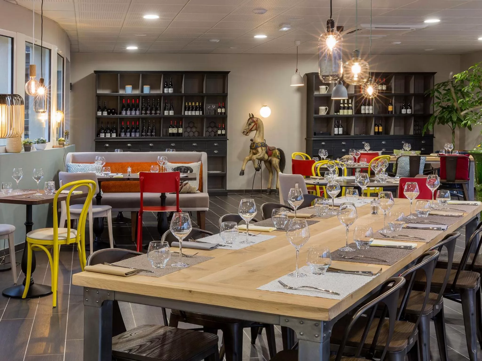 Restaurant/places to eat in BEST WESTERN La Porte des Châteaux