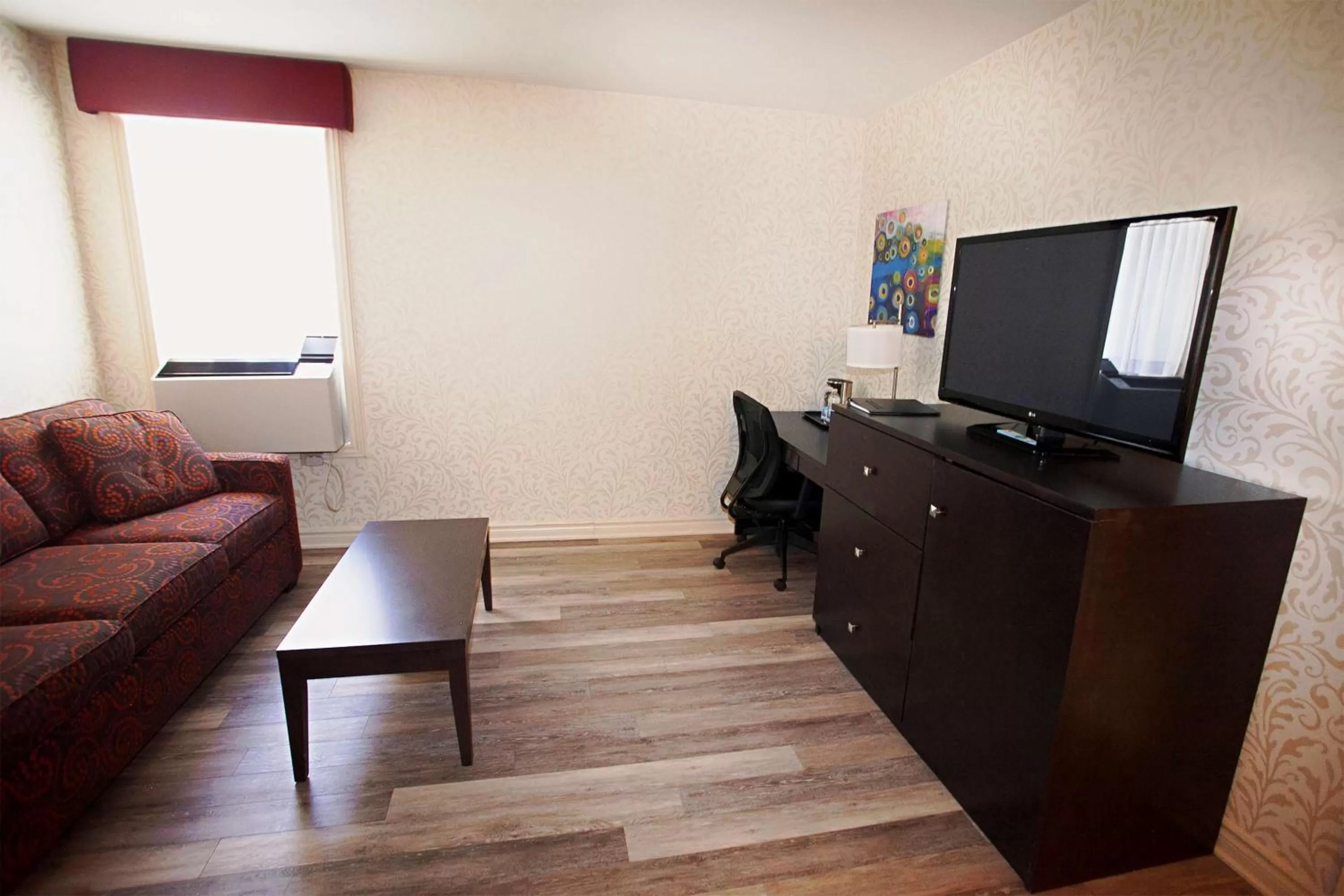 Photo of the whole room in Best Western Plus Montreal Downtown- Hotel Europa
