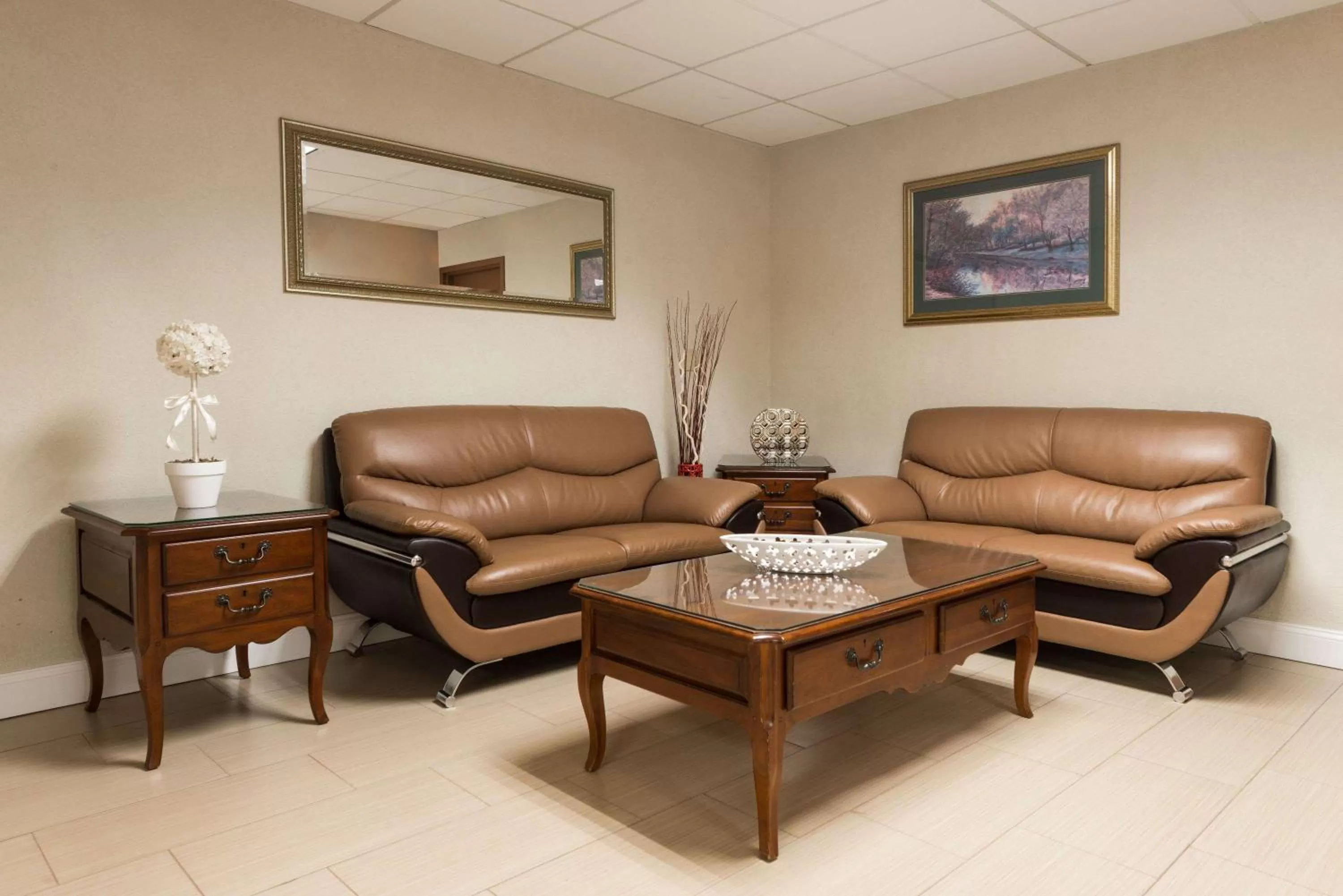 Lobby or reception in Super 8 by Wyndham St Charles