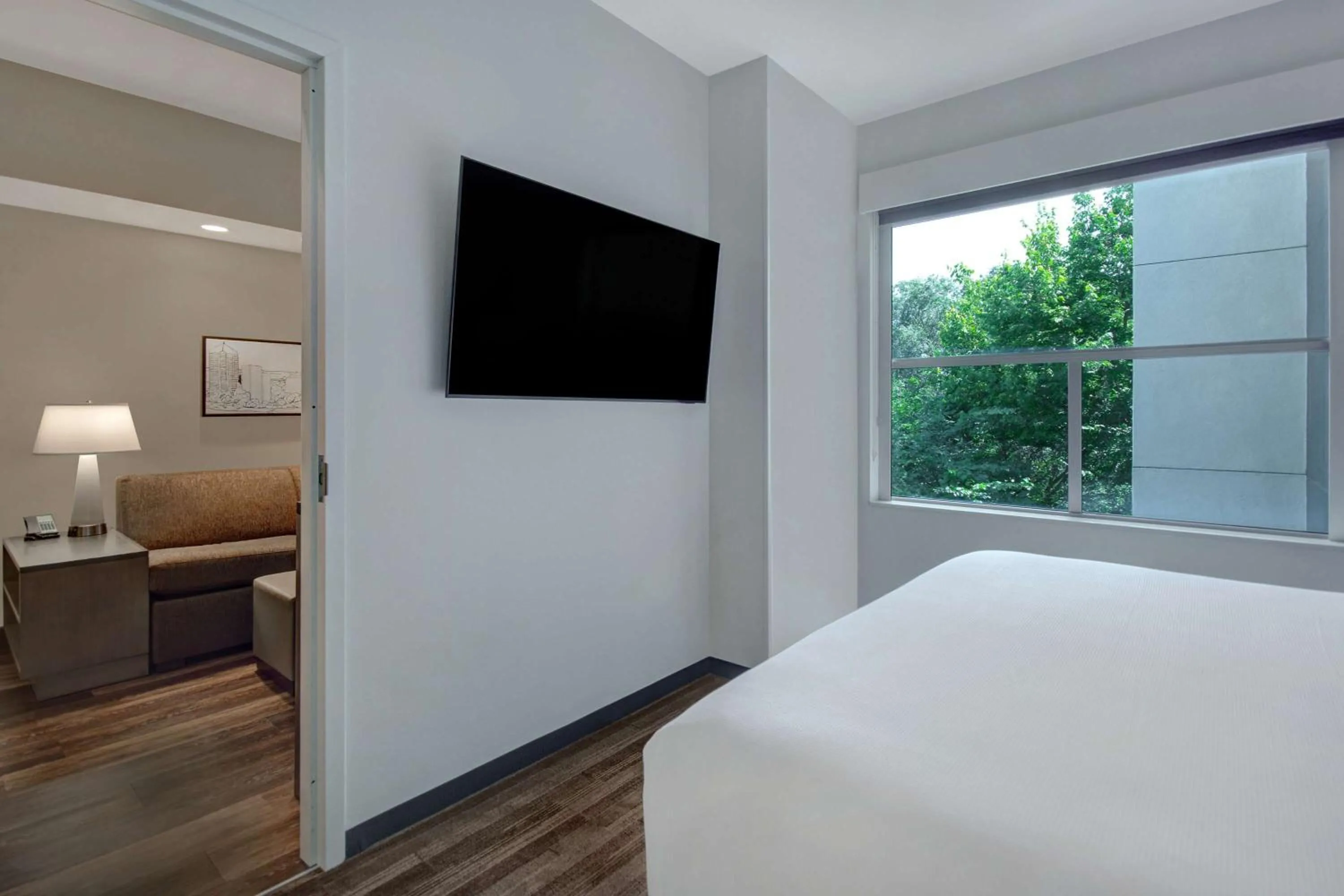 Photo of the whole room, Bed in Hyatt House Mall Of America Msp Airport