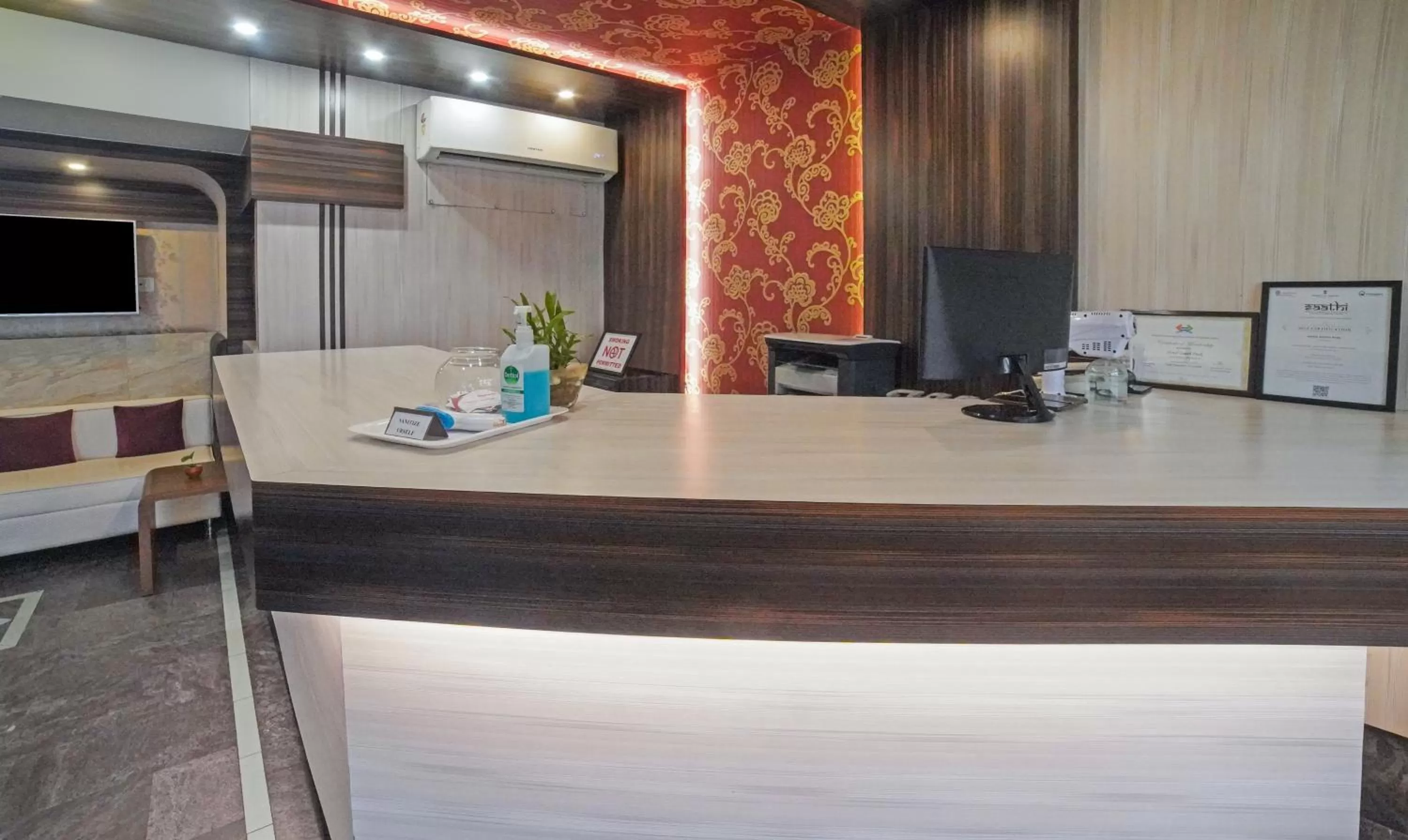 Lobby or reception in Treebo Trend South Park Bistupur