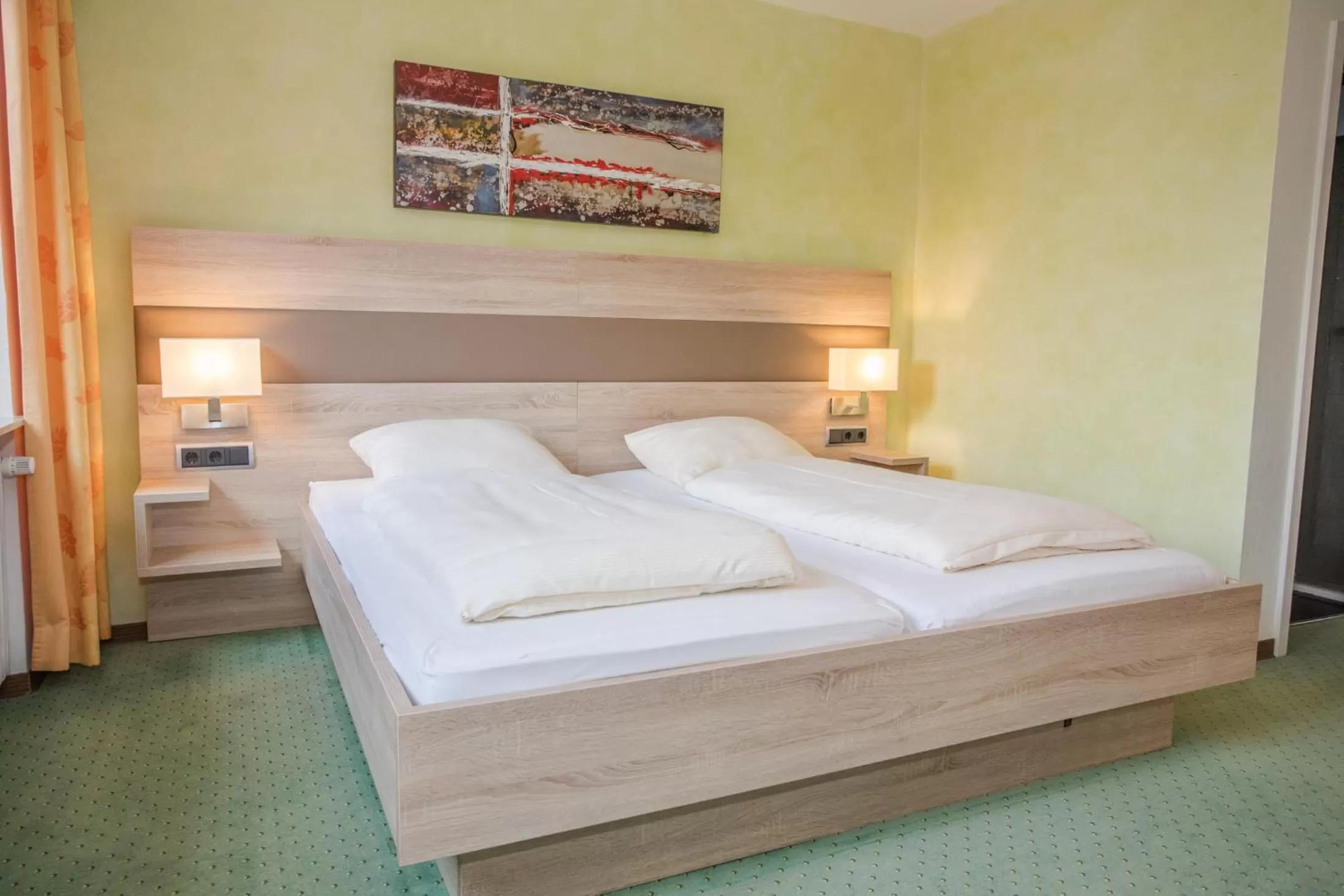 Bed in Frühstückshotel Landgasthof Kramer