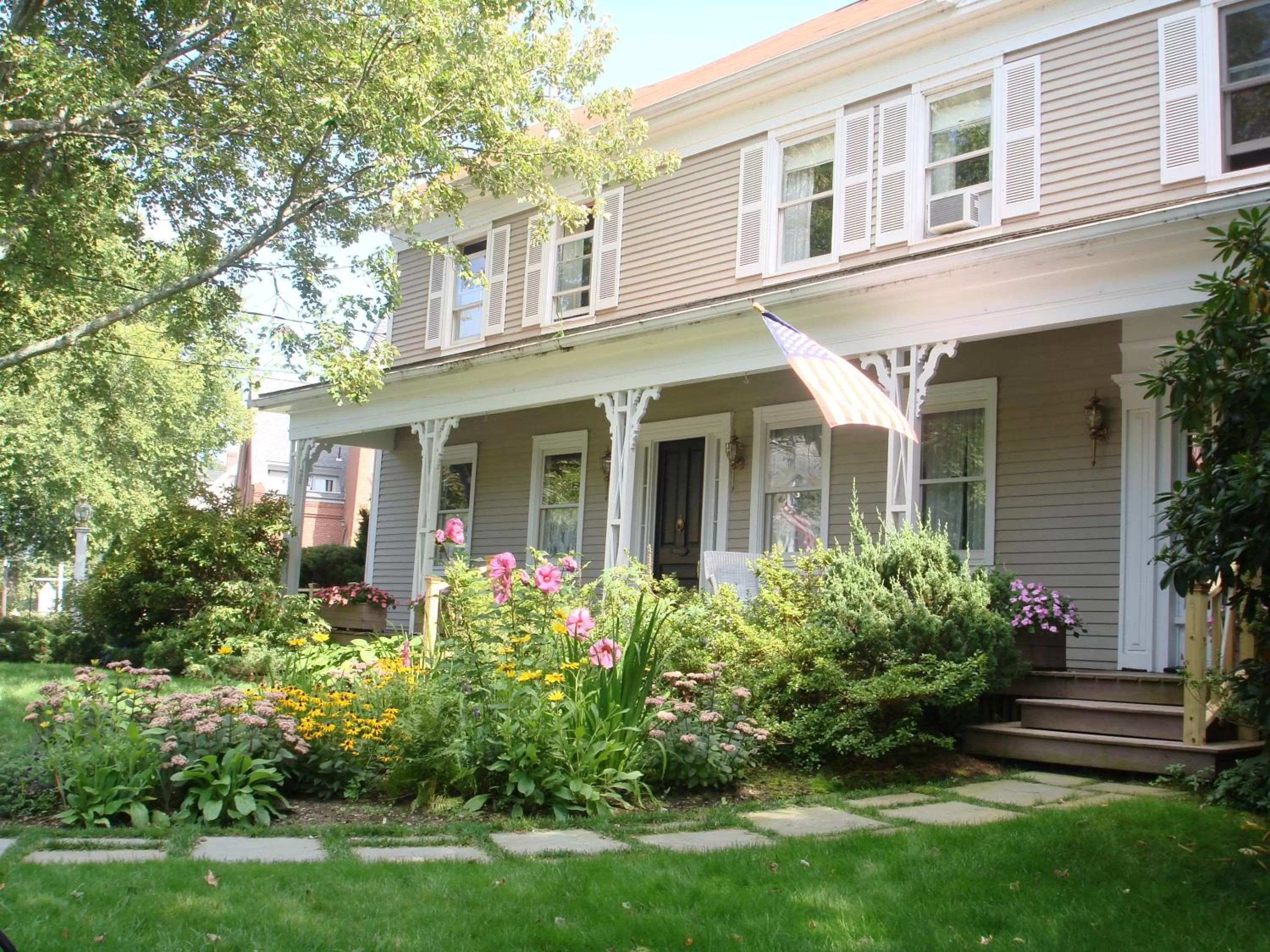 Facade/entrance in Belfry Inn and Bistro