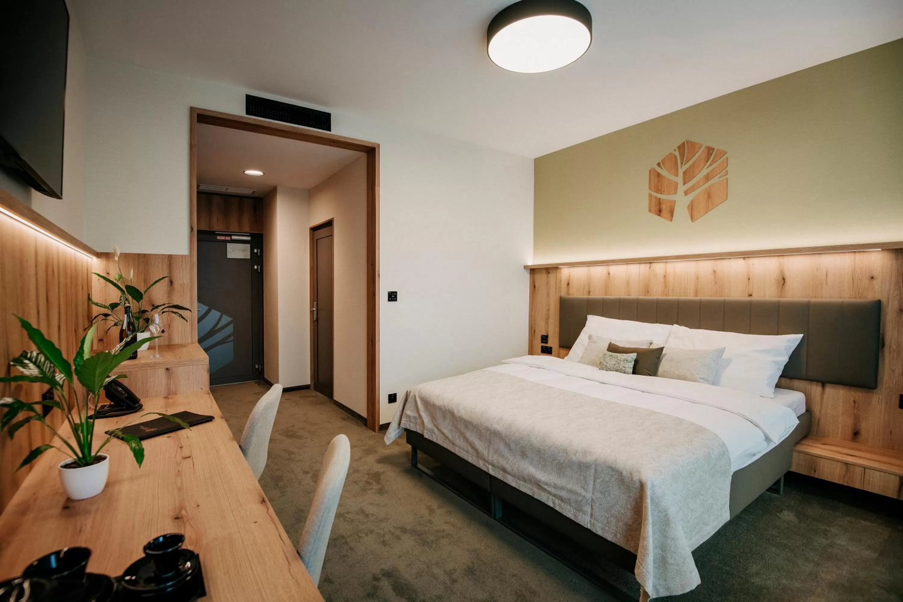 Photo of the whole room, Bed in RM Hotel Wellness & Congress