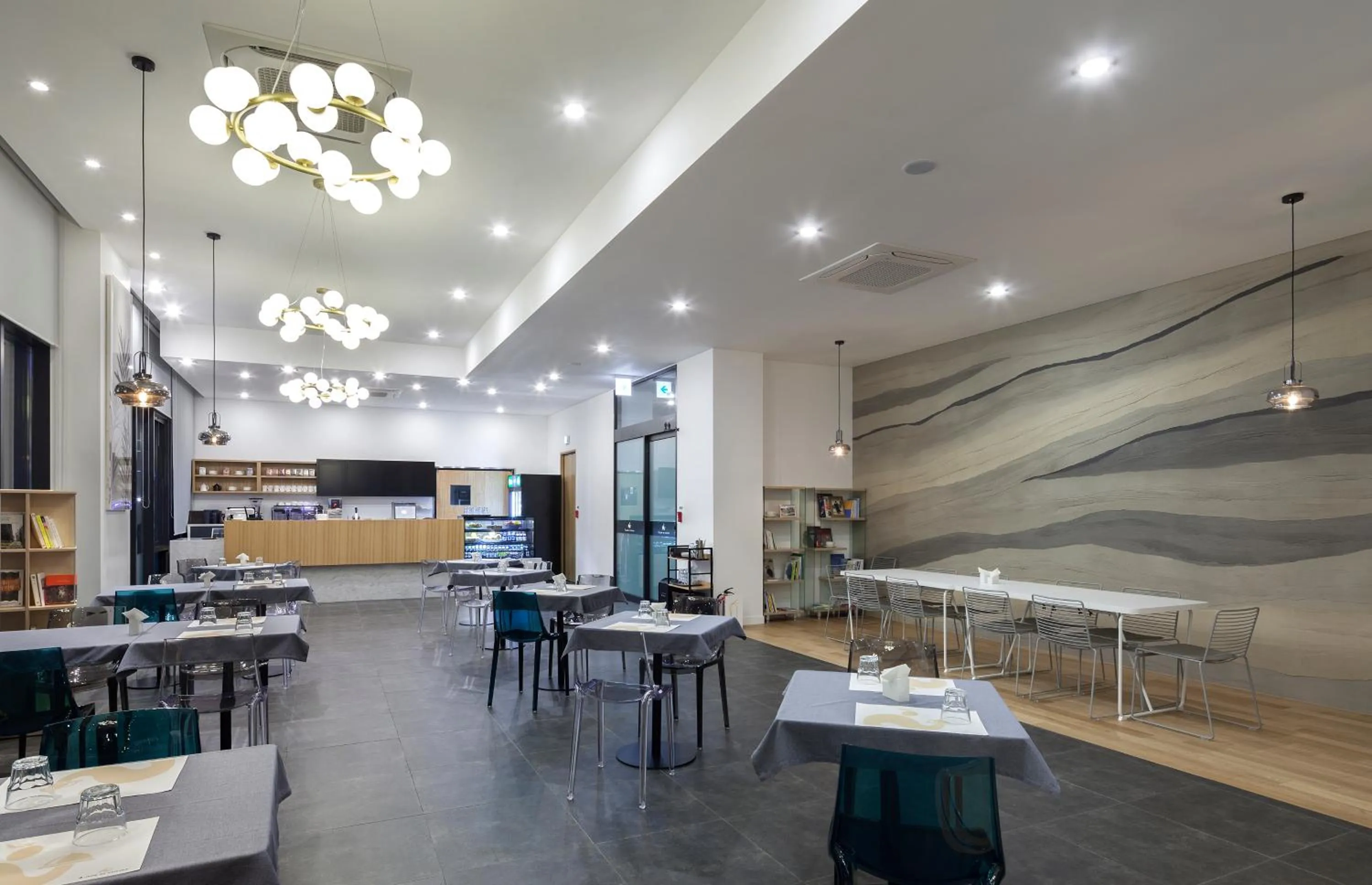 Restaurant/places to eat in Gangneung City Hotel