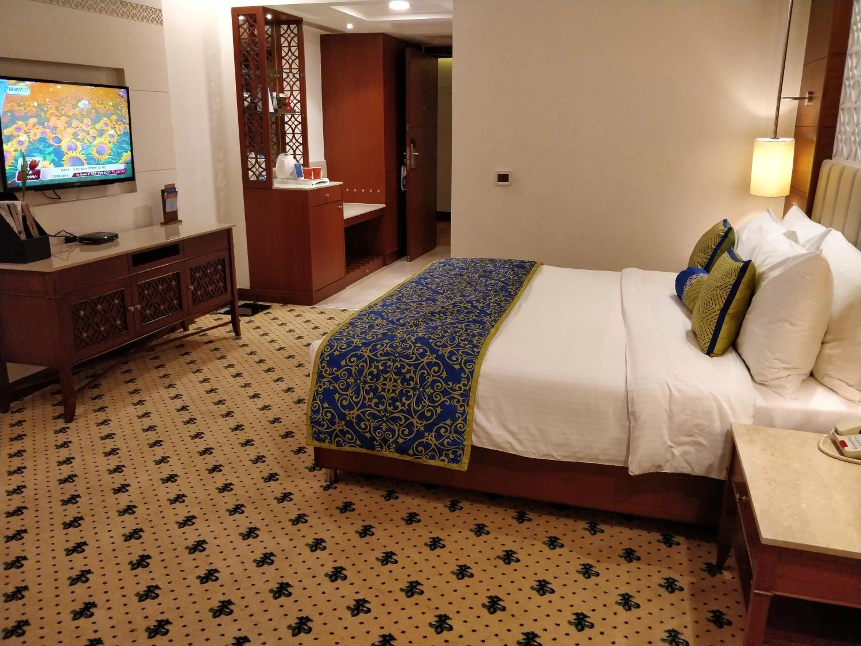 Photo of the whole room, Bed in Fortune Park BBD, Lucknow - Member ITC Hotels' Group