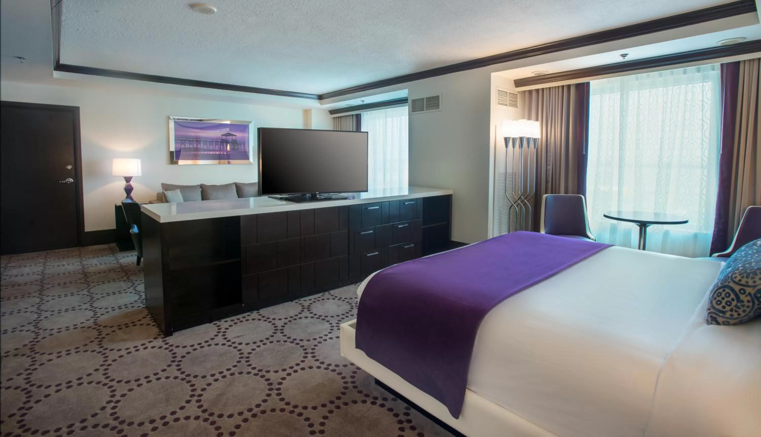 Bedroom, Bed in Harrah's Gulf Coast, A Caesars Destination