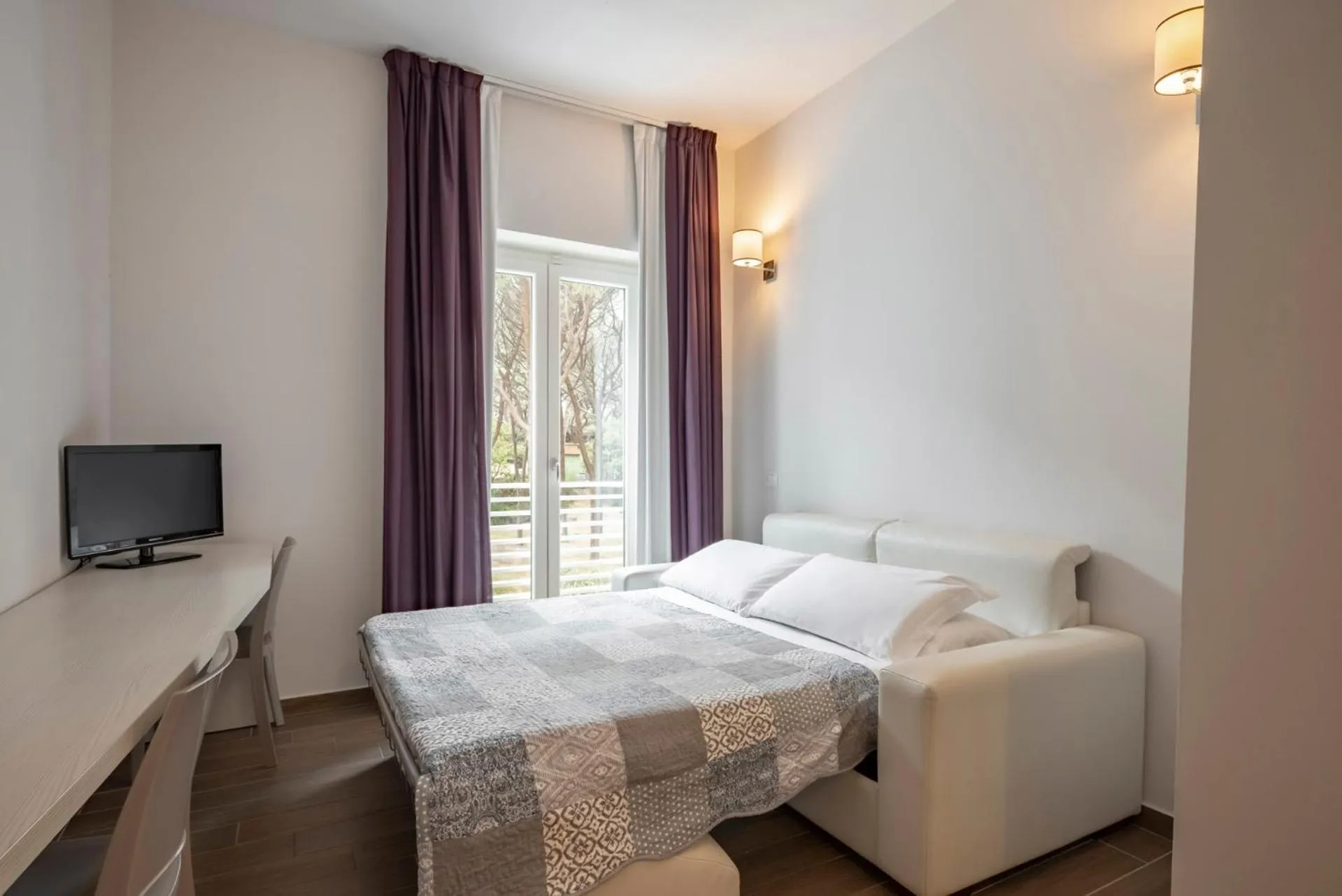 Photo of the whole room, Bed in Hotel La Pineta