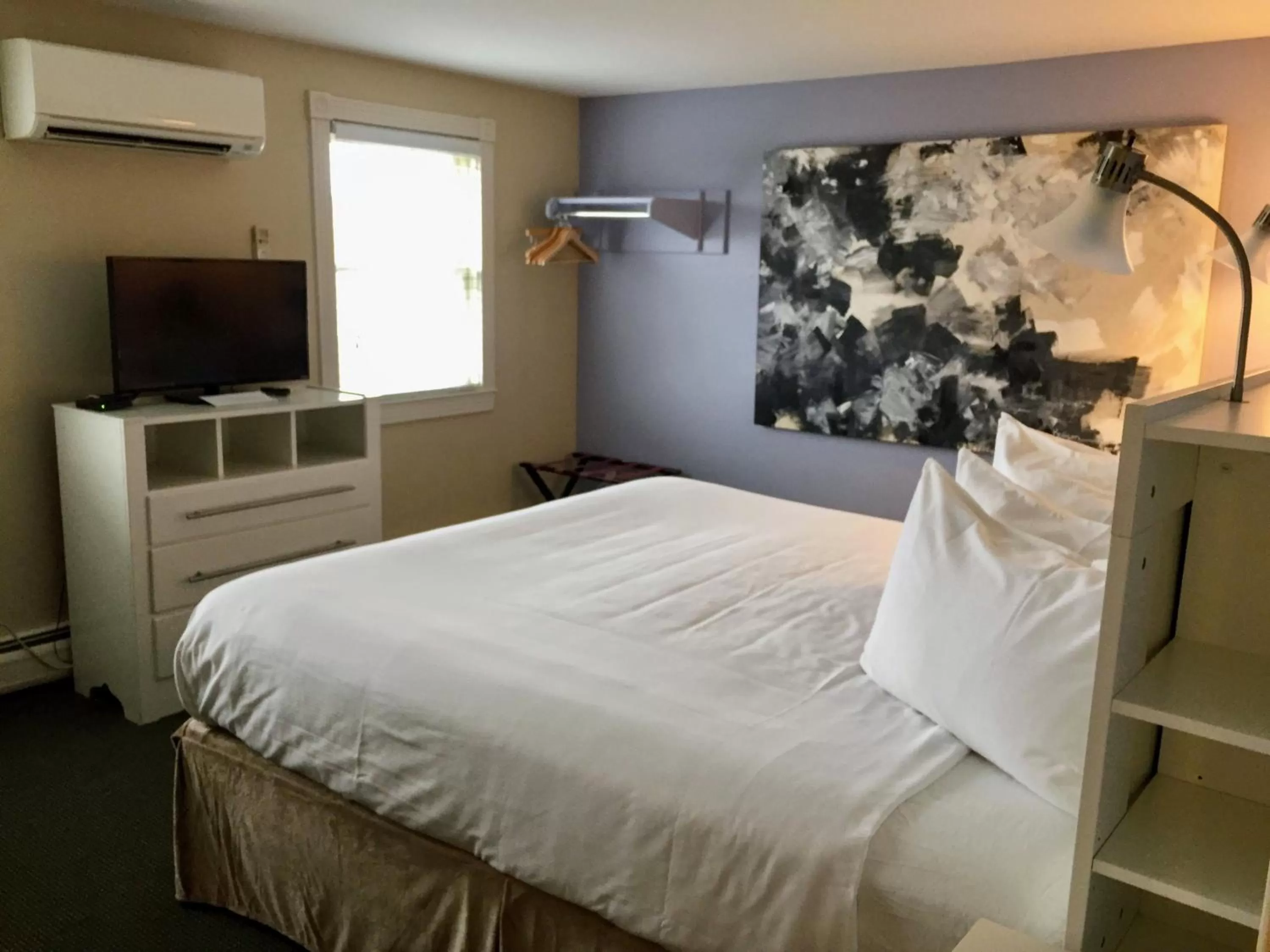 Bedroom, Bed in Pilgrim House