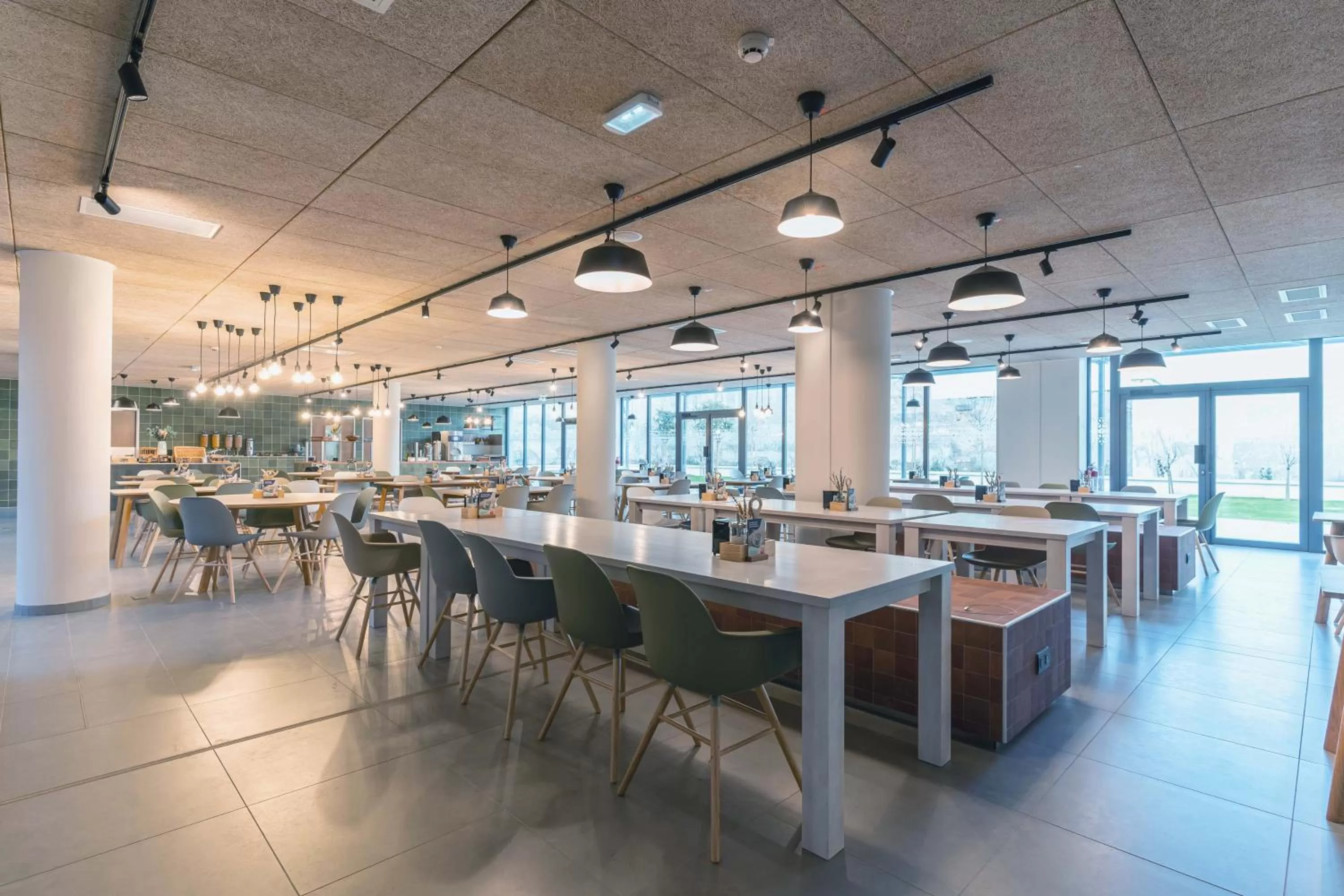 Restaurant/places to eat in MEININGER Marseille Centre la Joliette