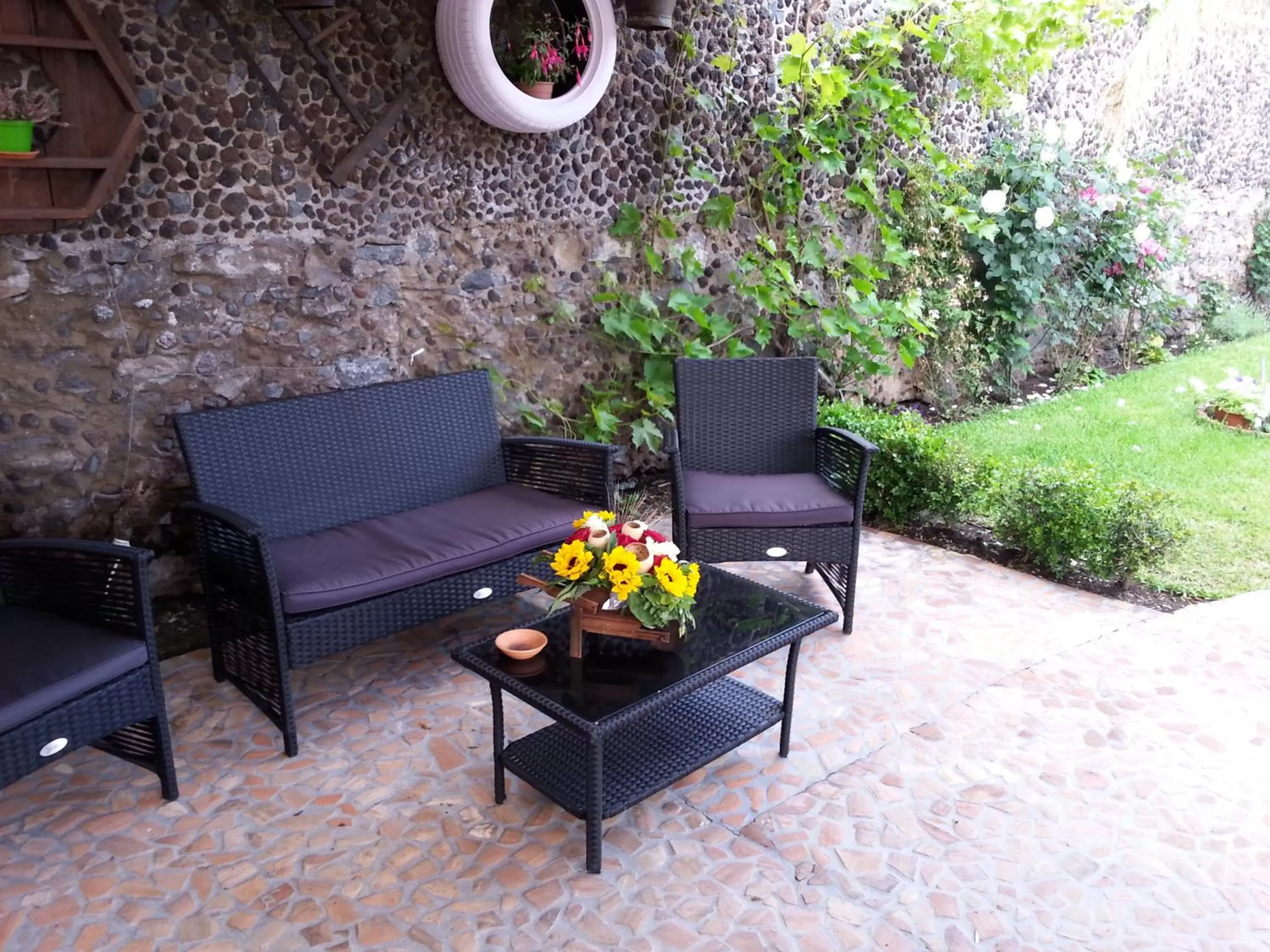 Garden, Seating Area in Etma