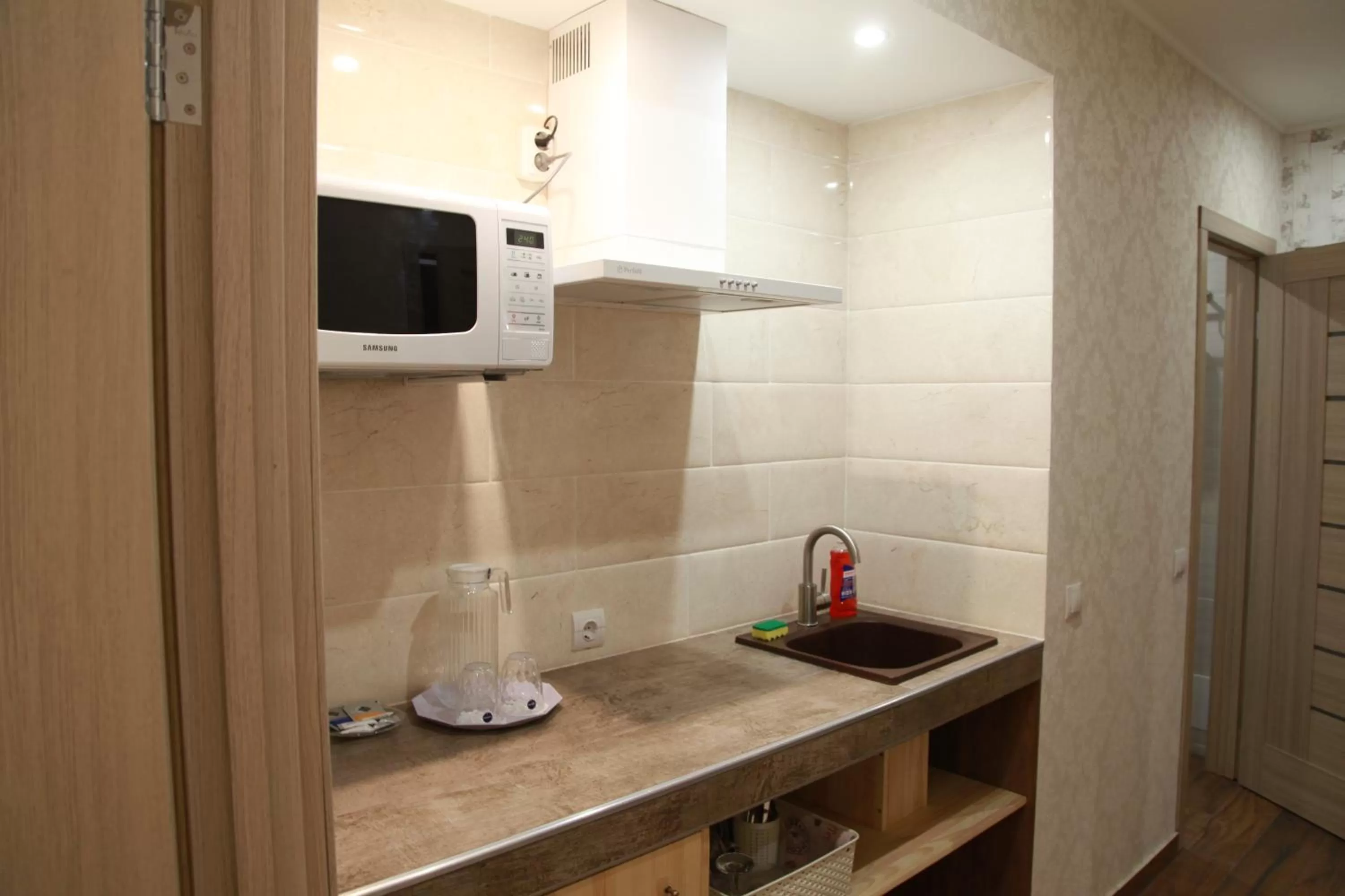 WINE & ROSE BOUTIQUE HOTEL