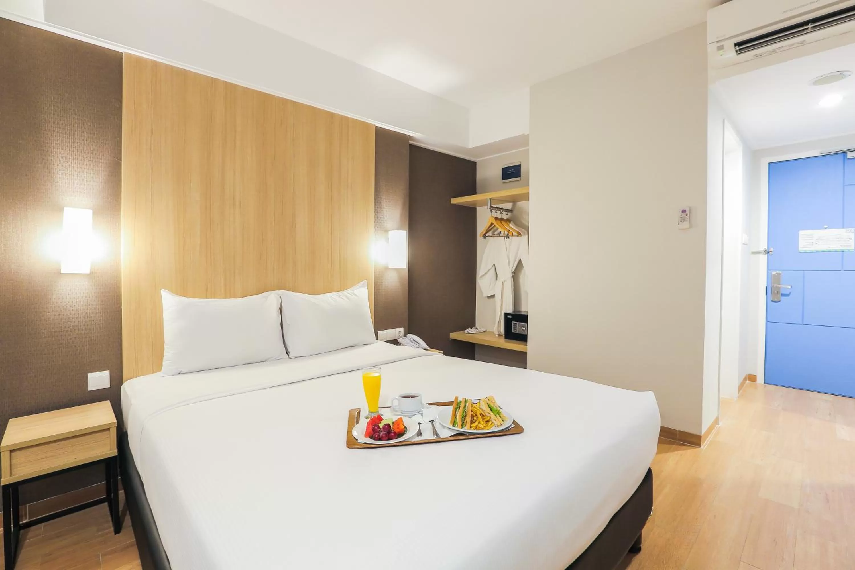 Bed in Hotel Citradream Bintaro