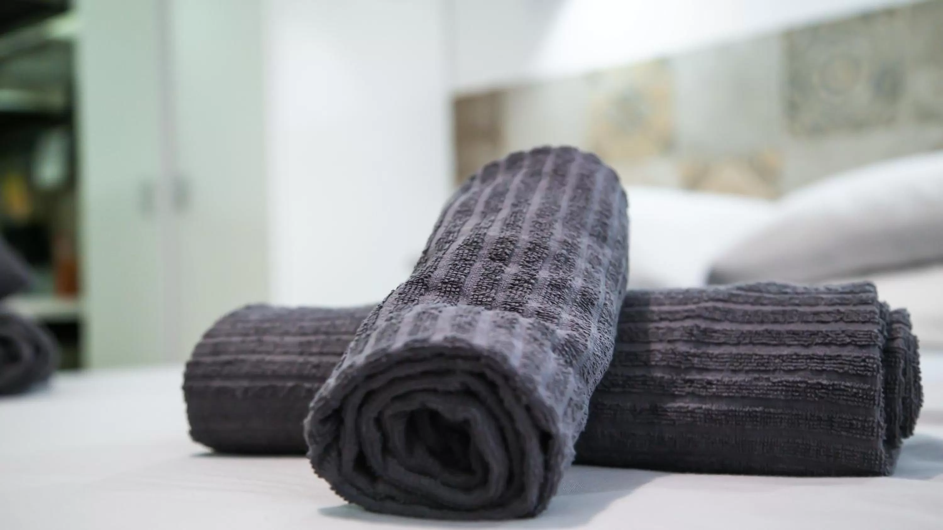 towels in Hotel Apartamentos Pueblo Mar