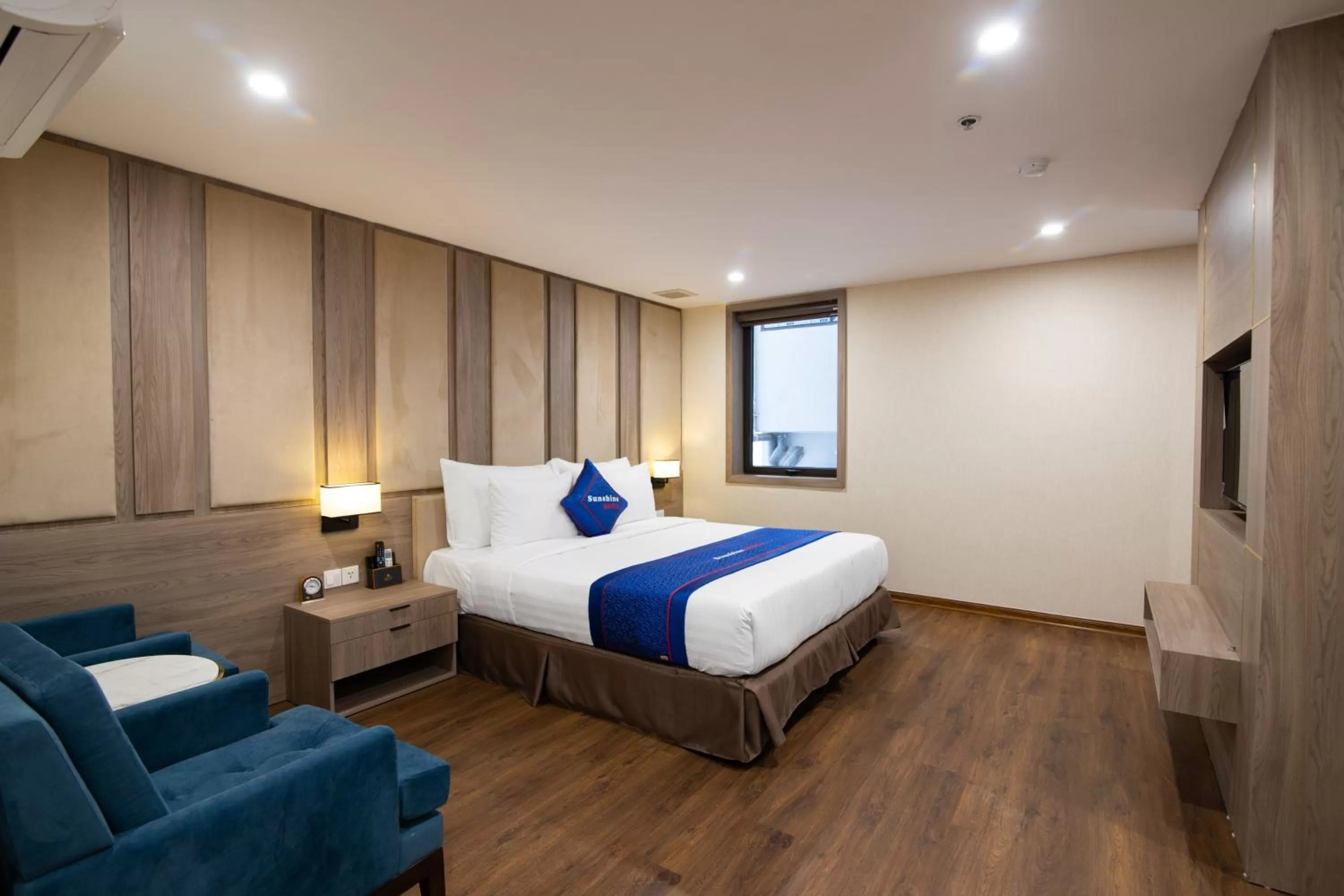 Photo of the whole room, Bed in Sunshine Hotel Móng Cái