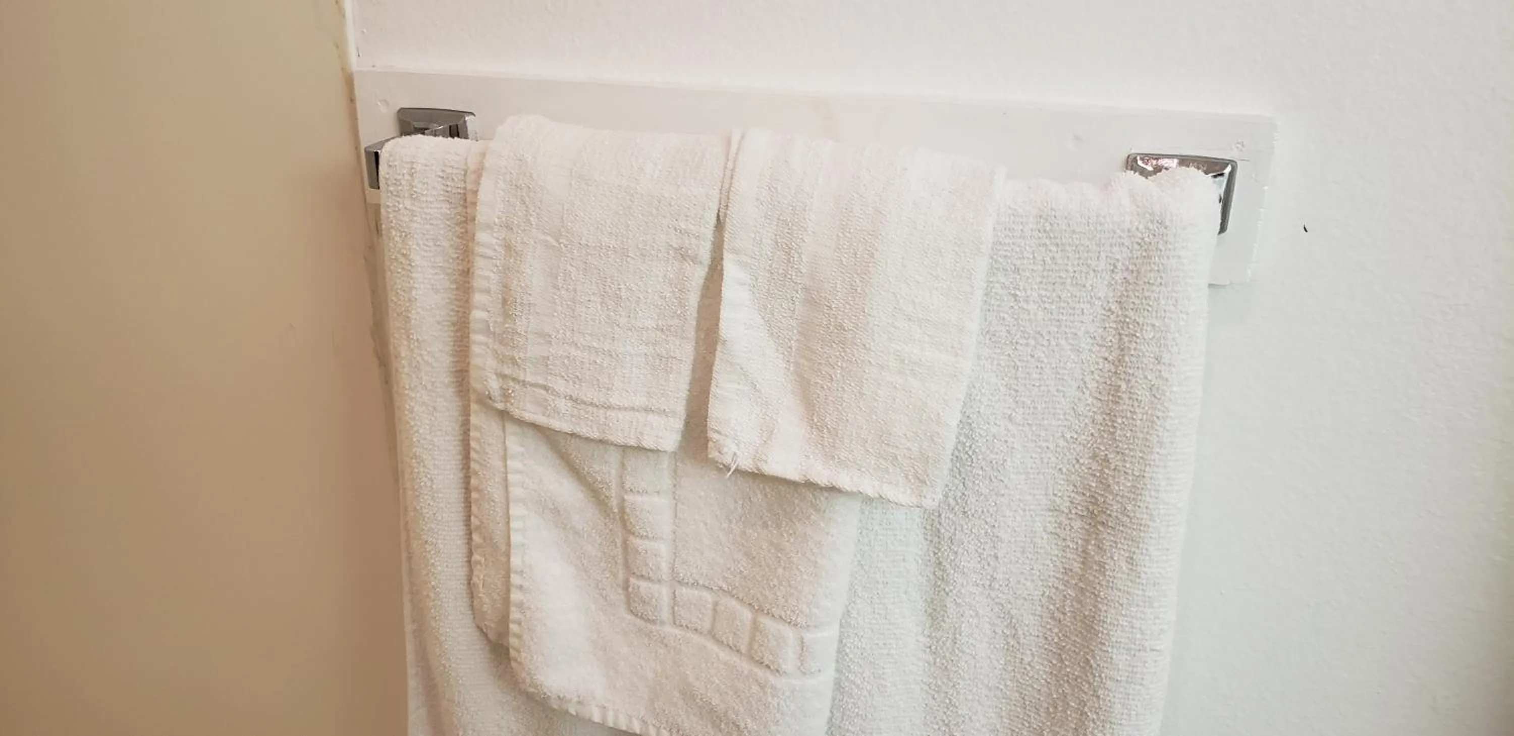 Bathroom in Pacific Inn