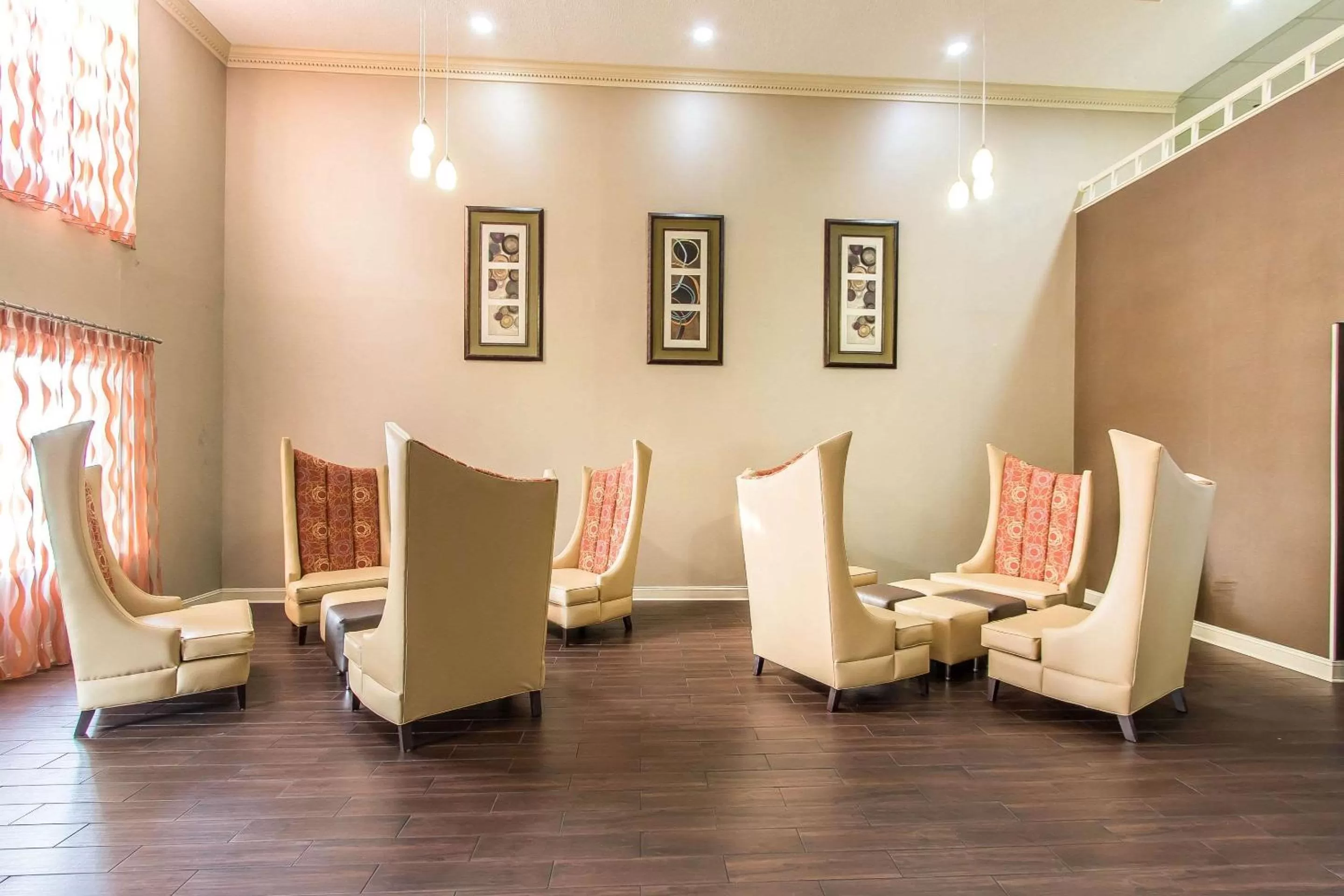 Lobby or reception in Comfort Suites Richmond