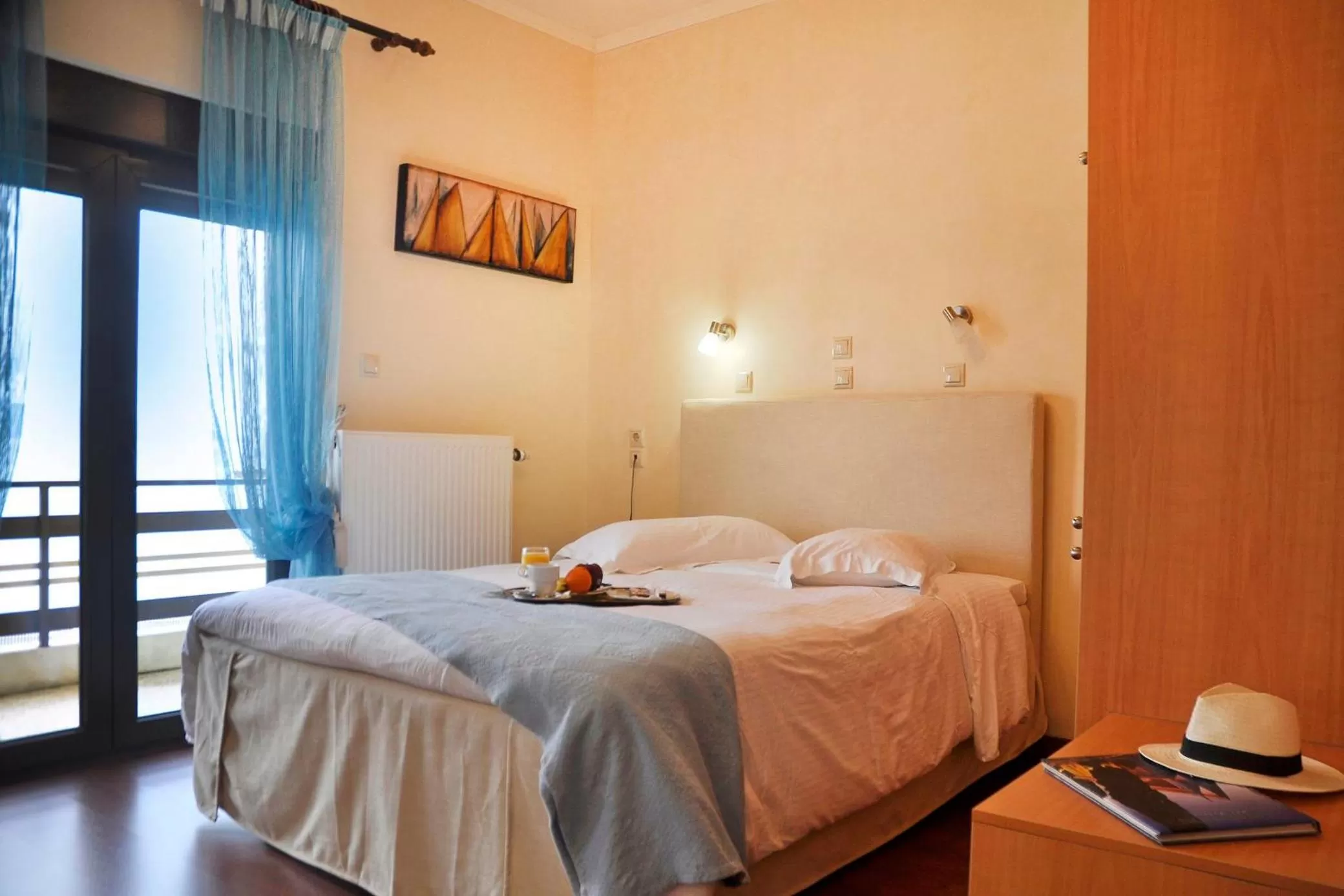 Bed in Hotel Atlantis