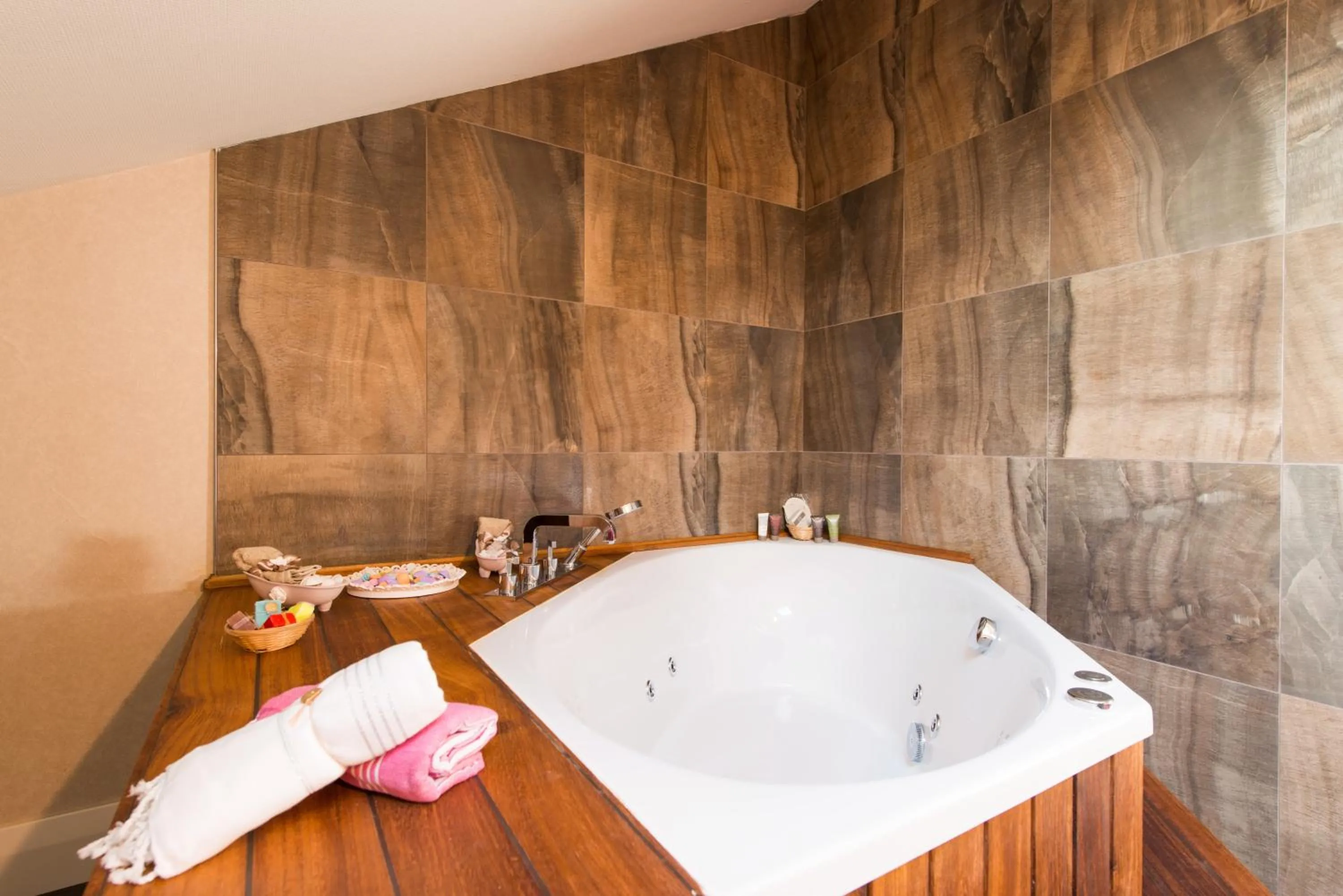 Bathroom in Hotel Favori Nisantasi