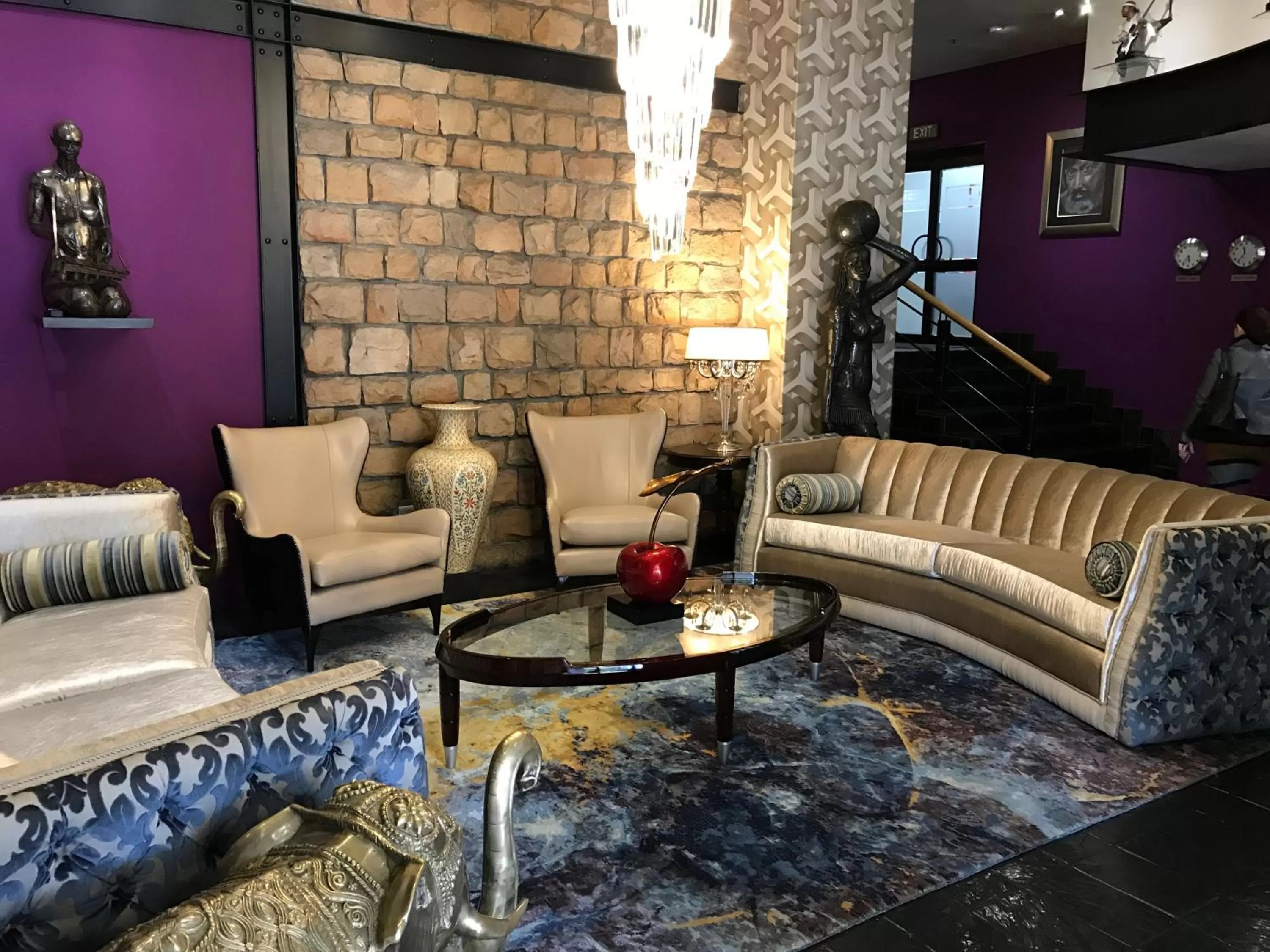 Facade/entrance in Cape Town Lodge Hotel