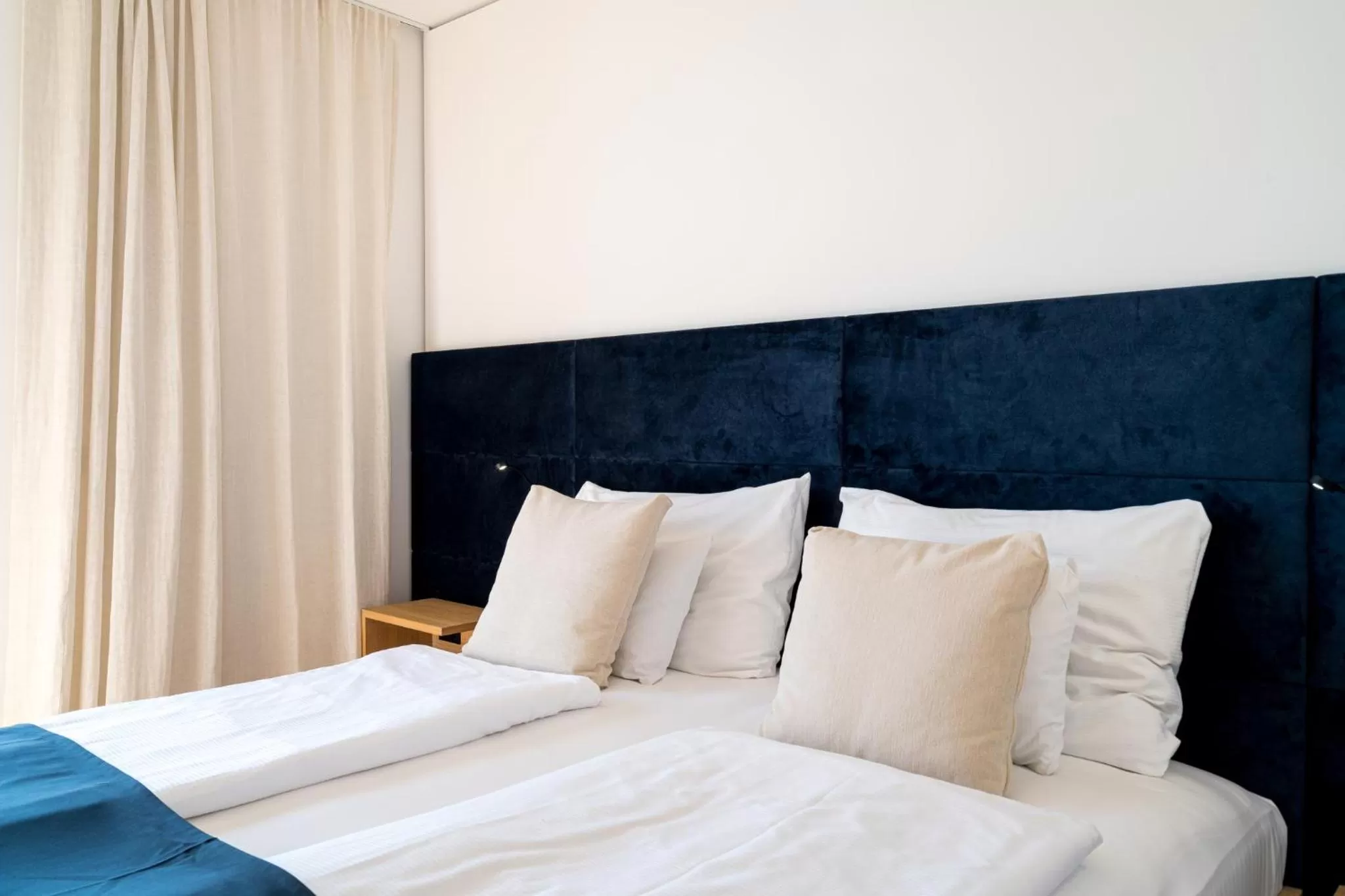 Bed in Vienna Residence, Marina Tower - Danube