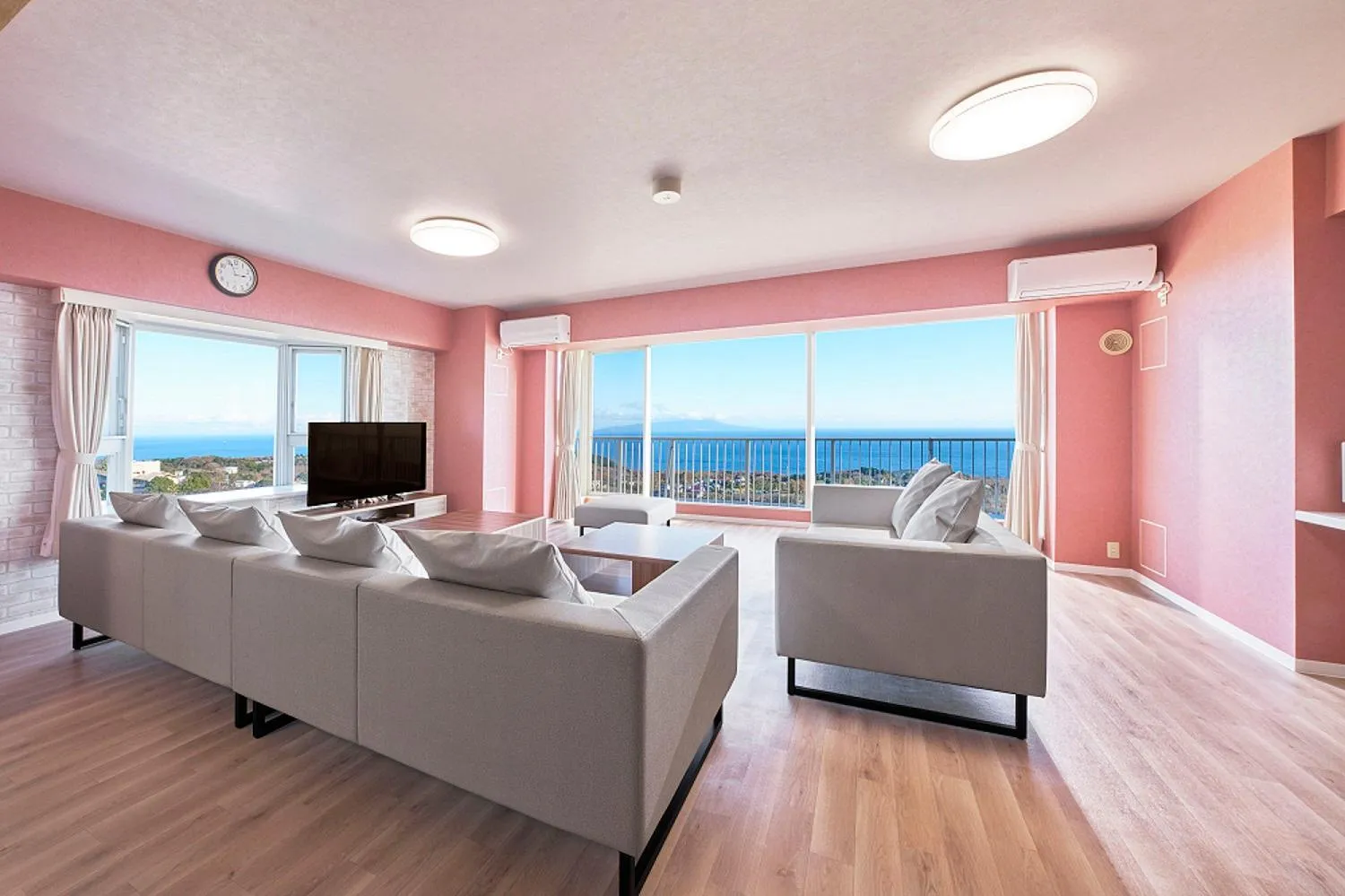 Photo of the whole room in Hotel Village Izukogen