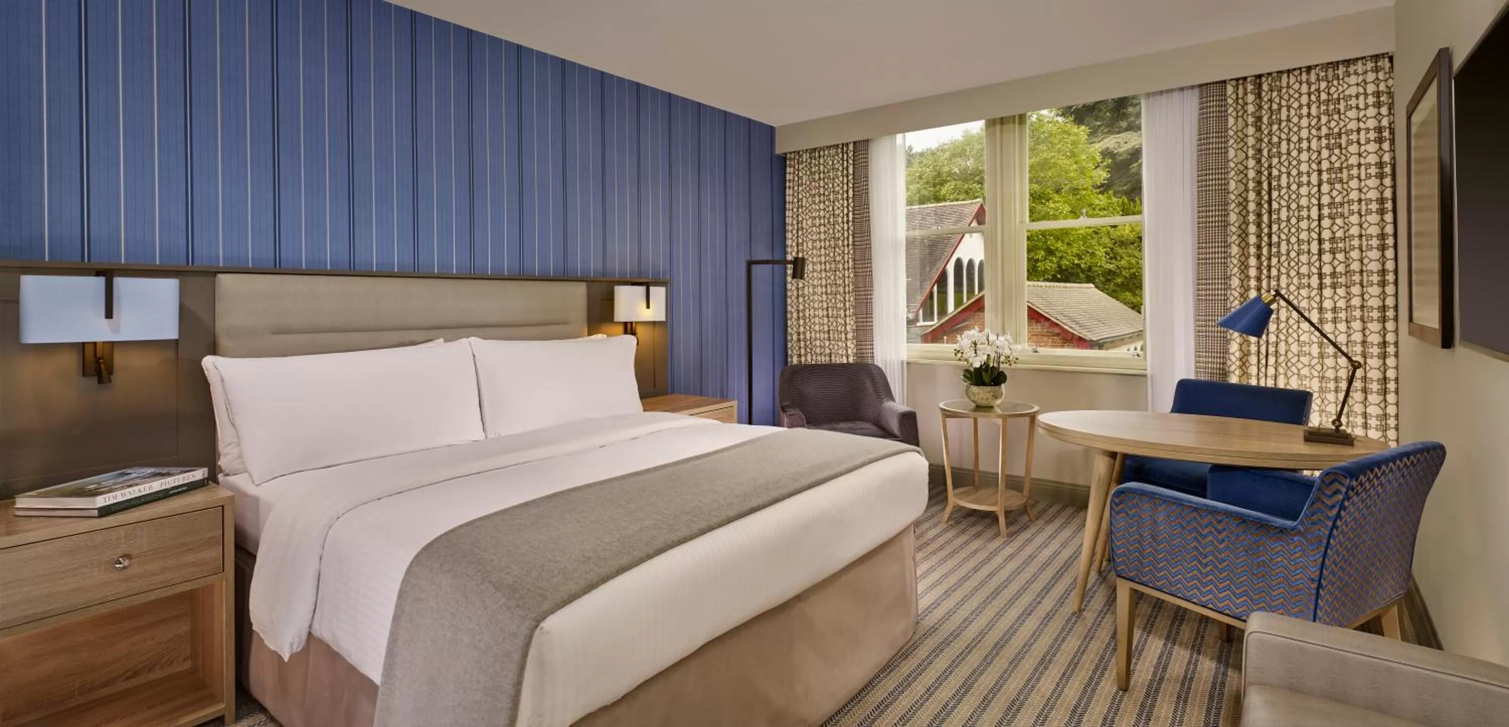 Bedroom, Bed in Pendley Manor