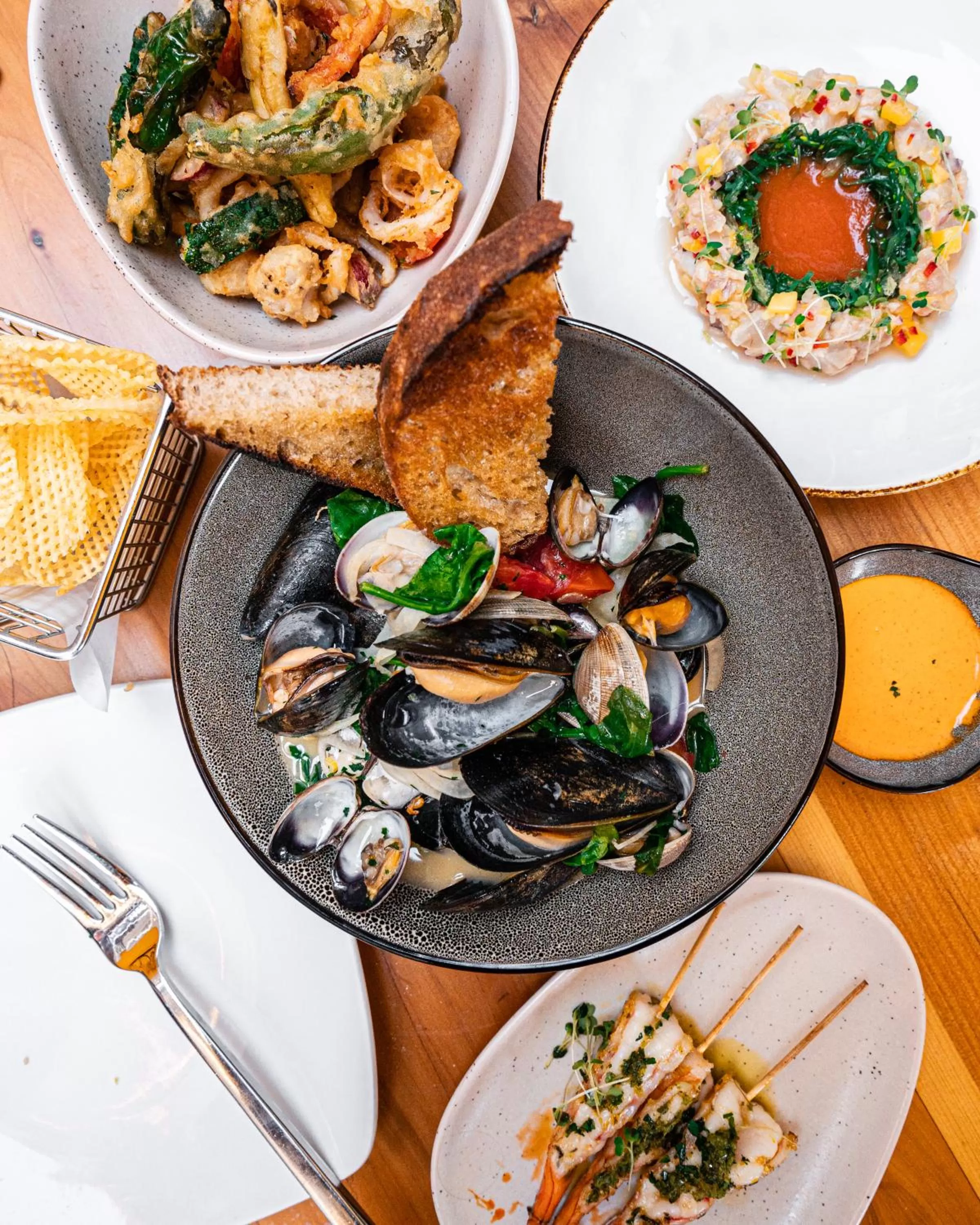 Restaurant/places to eat in Hotel Petaluma, Tapestry Collection by Hilton