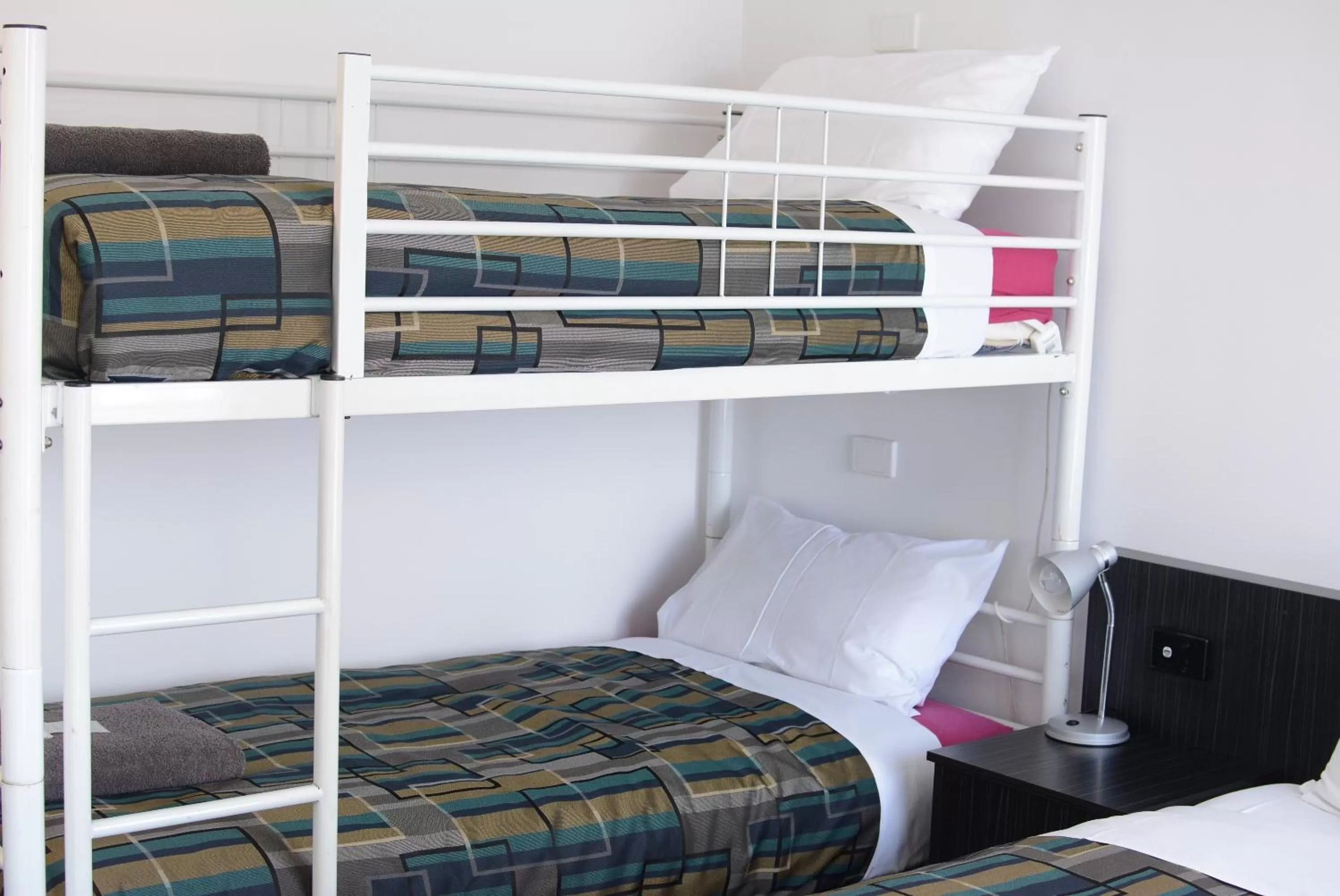bunk bed, Bed in Otway Gate Motel