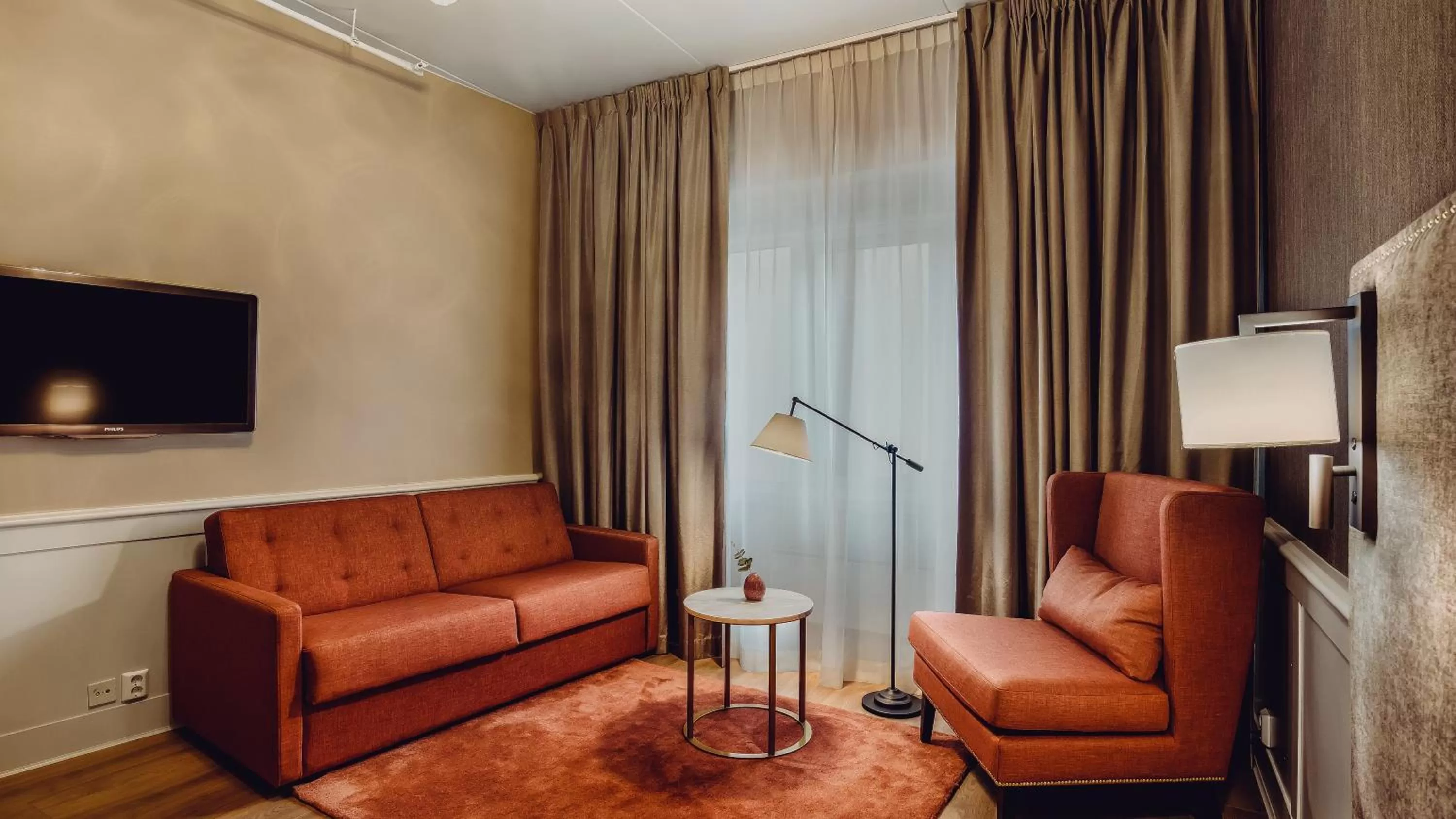 Seating area in Home Hotel Grand Bodø