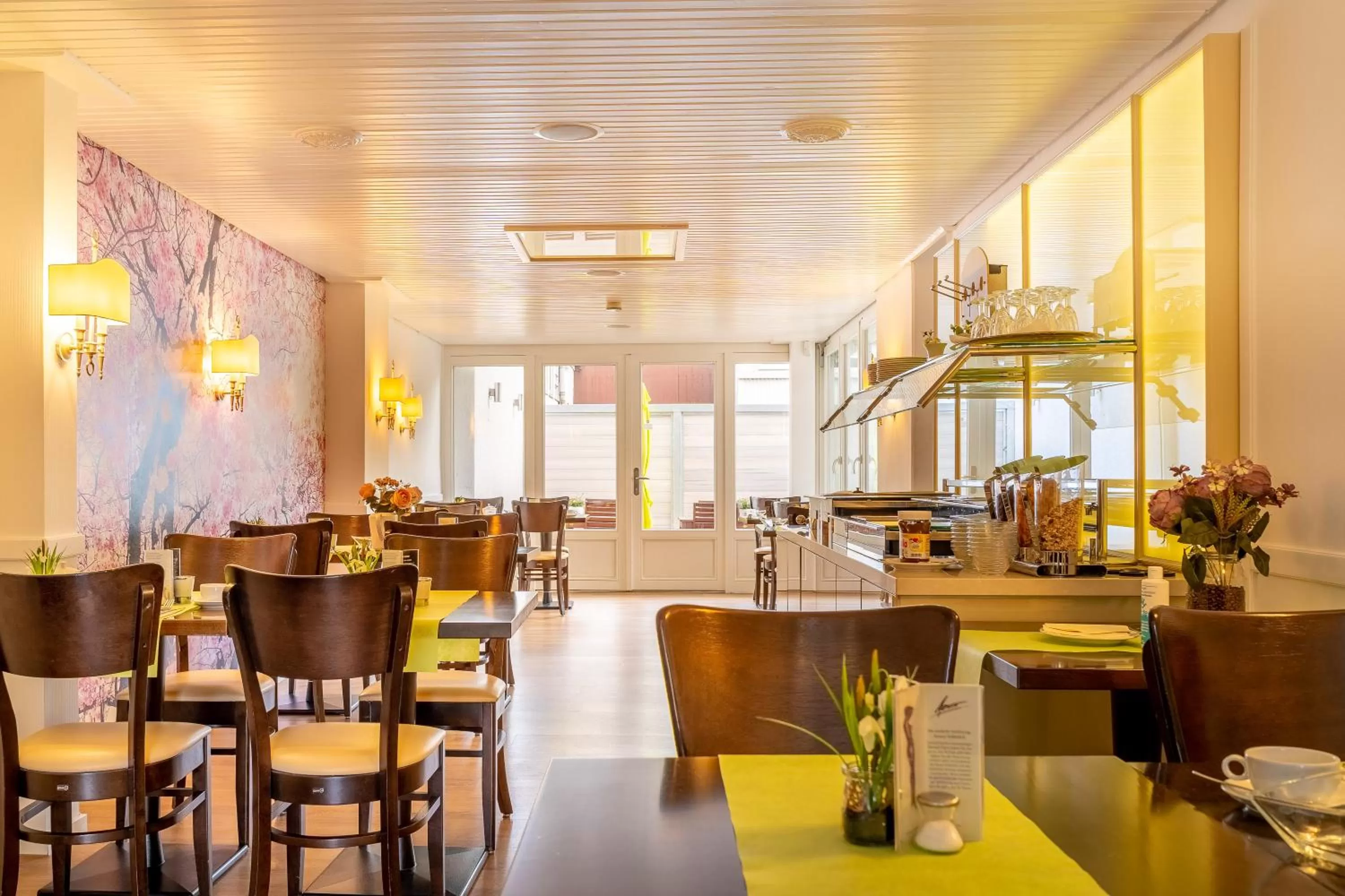 Restaurant/places to eat in Hotel zum Kuhhirten