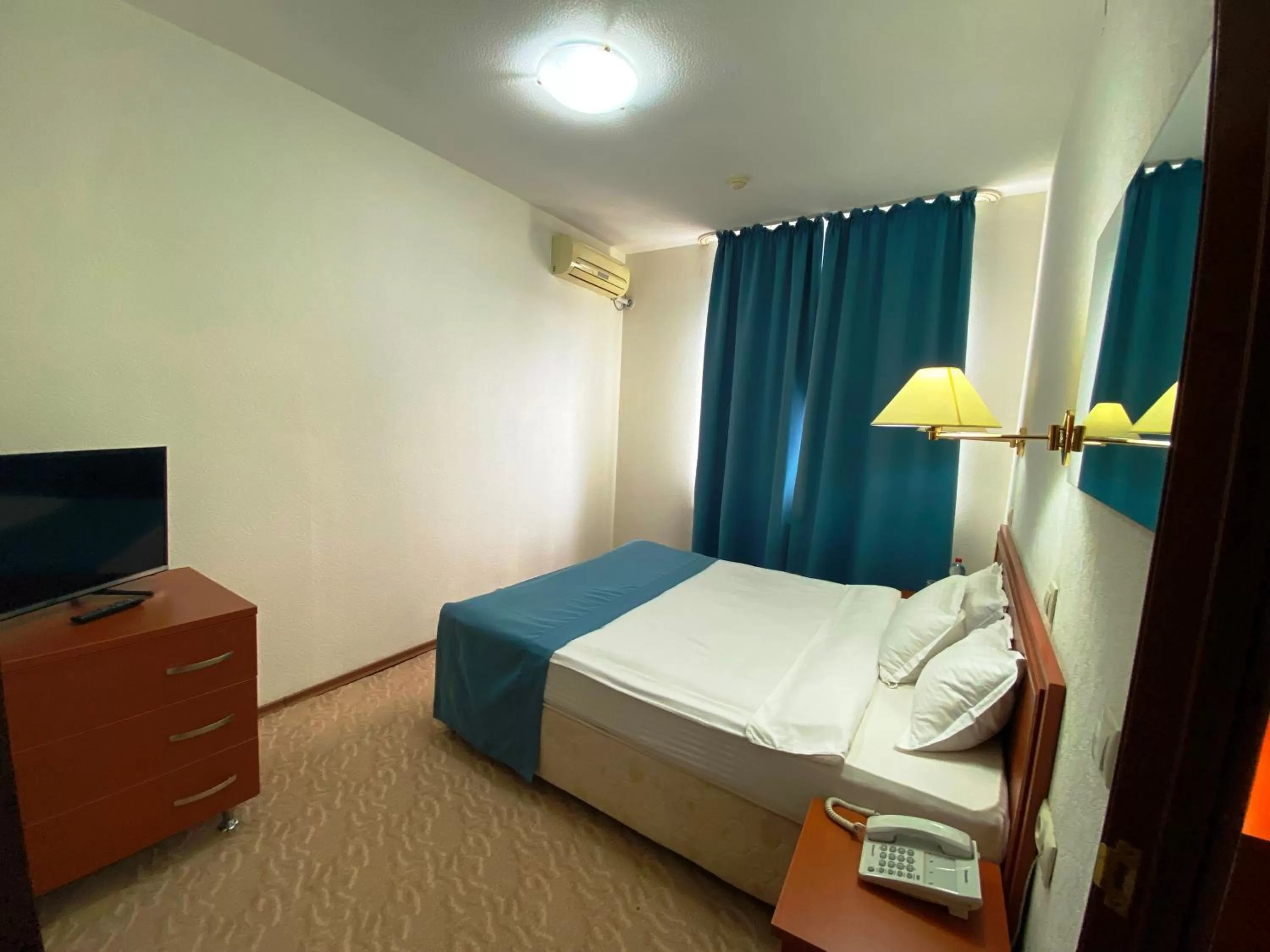 Bedroom, Bed in Tengri Hotel