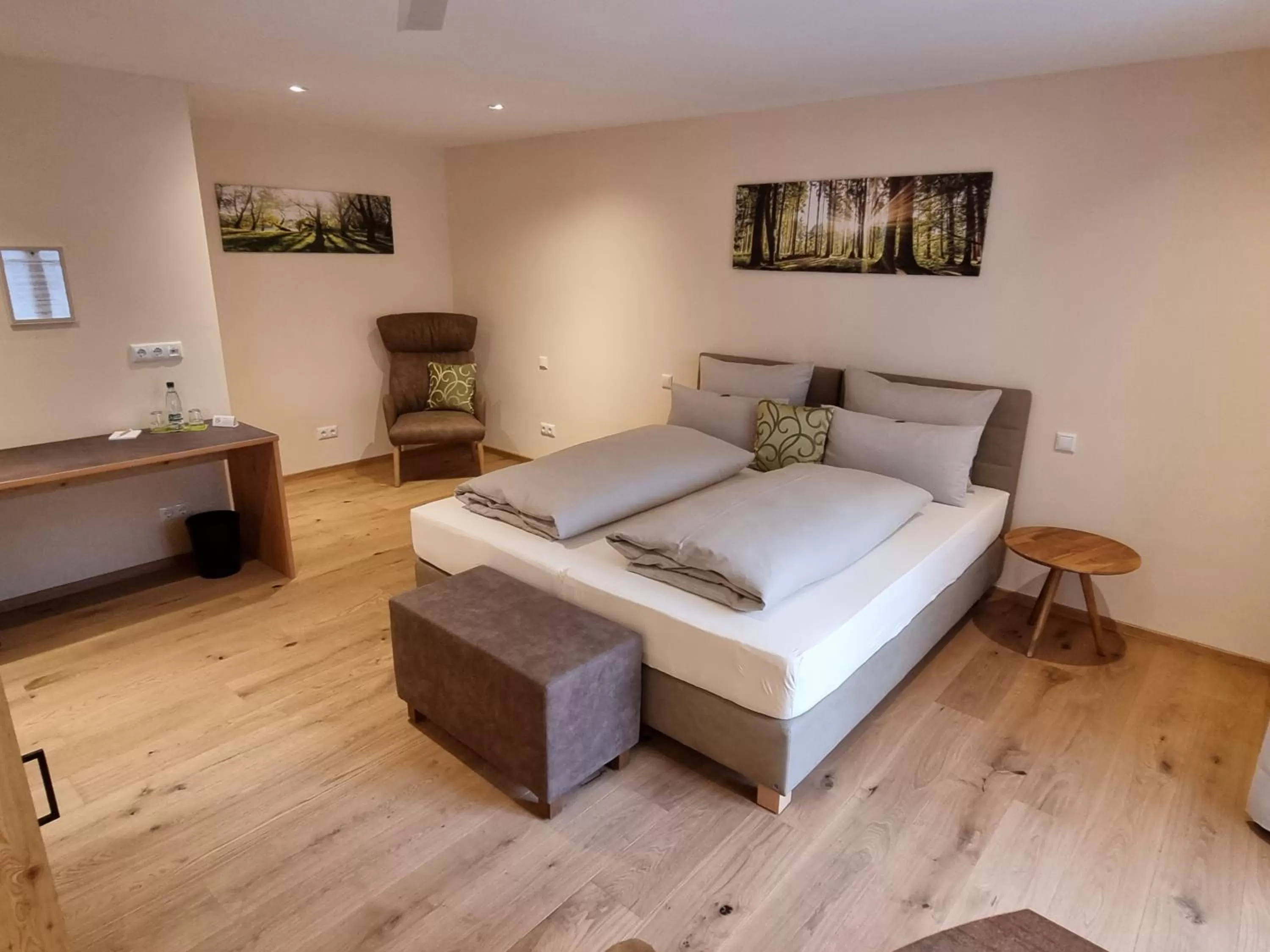 Photo of the whole room, Bed in Landhotel Großeiberhof