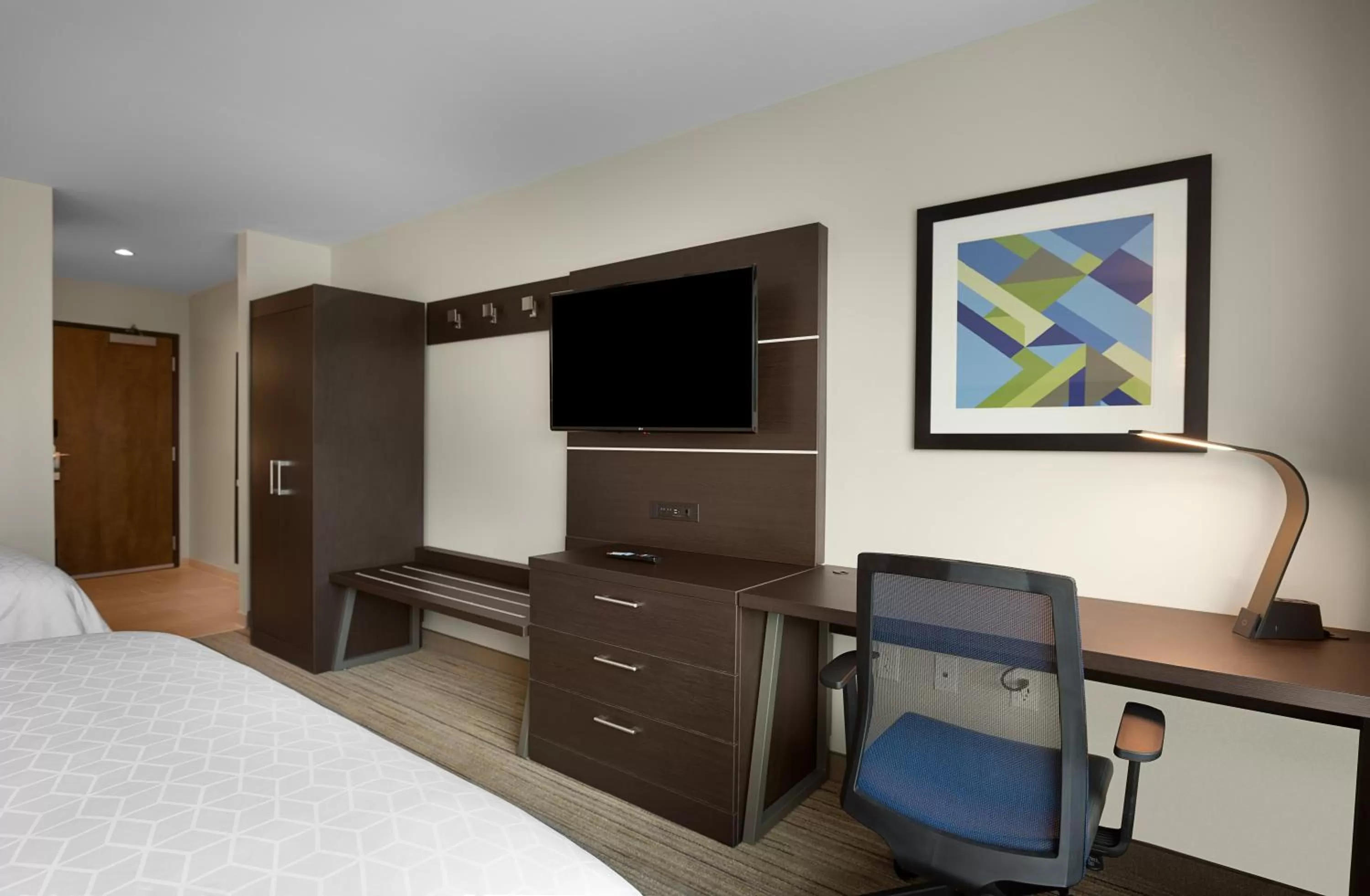 Bedroom in Holiday Inn Express - Lake Park by IHG