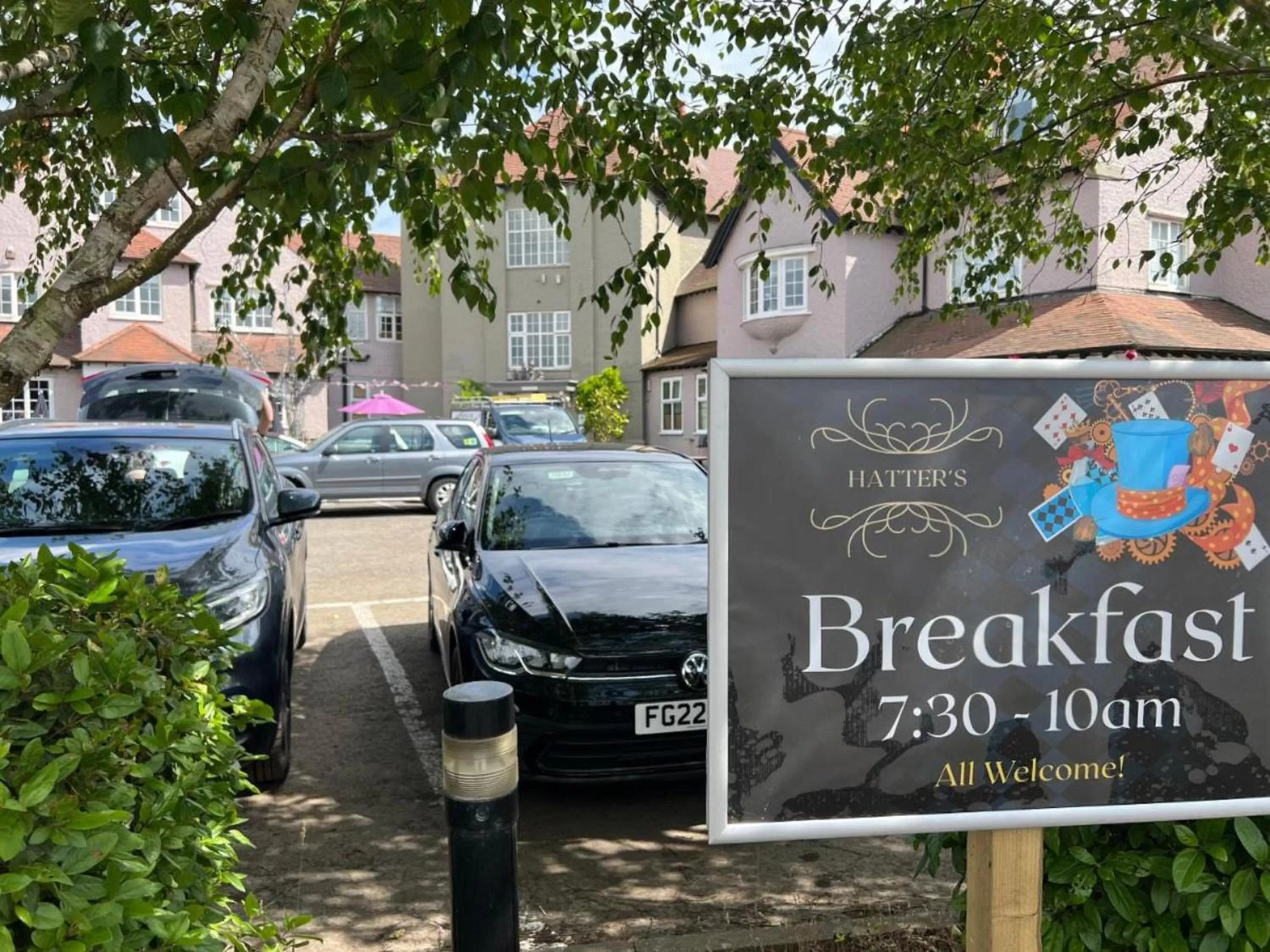 Parking in Hatters Hotel