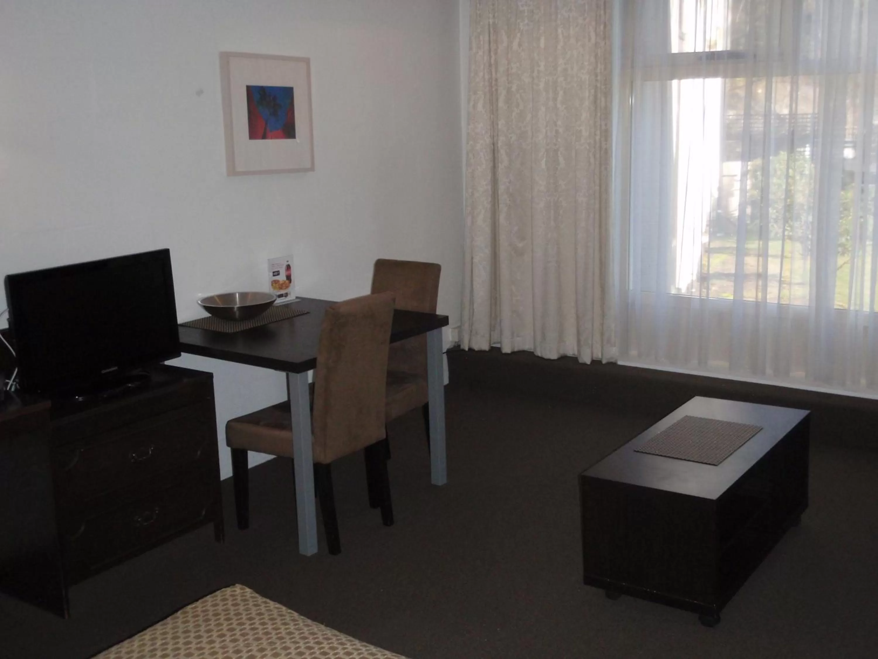 Dining area in West Coaster Motel