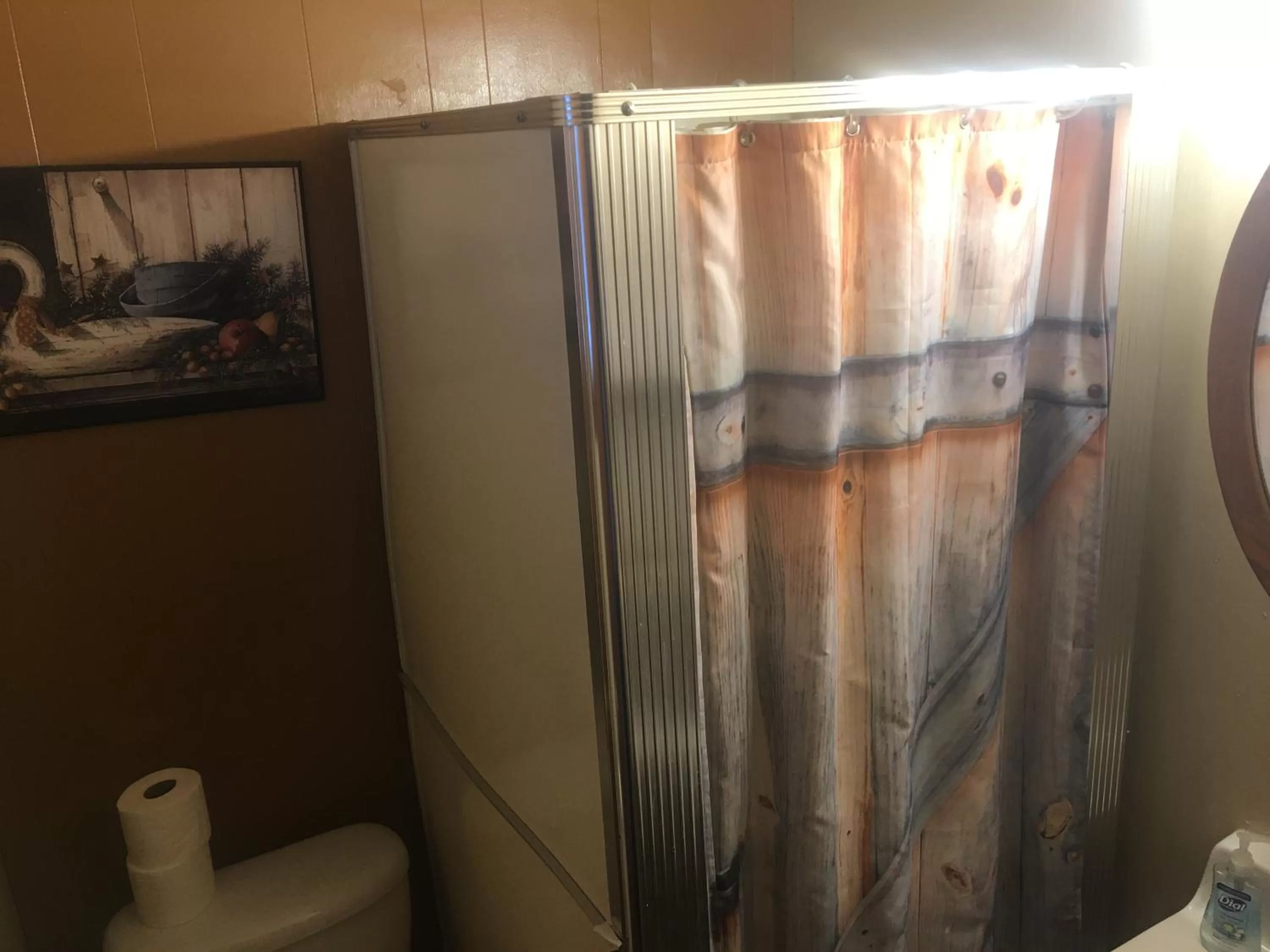 Bathroom in Rainbows End Fishing Resort