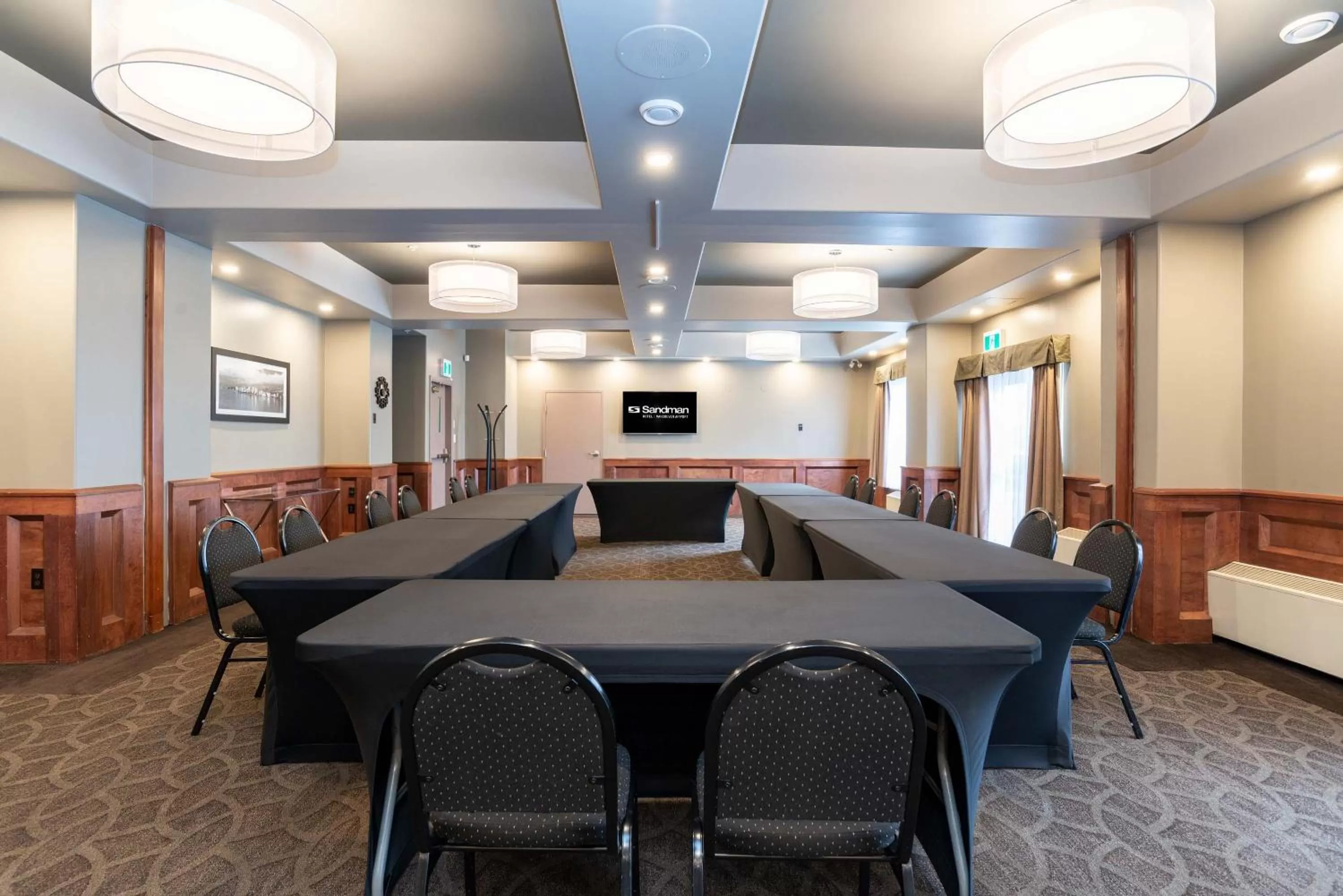 Meeting/conference room in Sandman Hotel Vancouver Airport