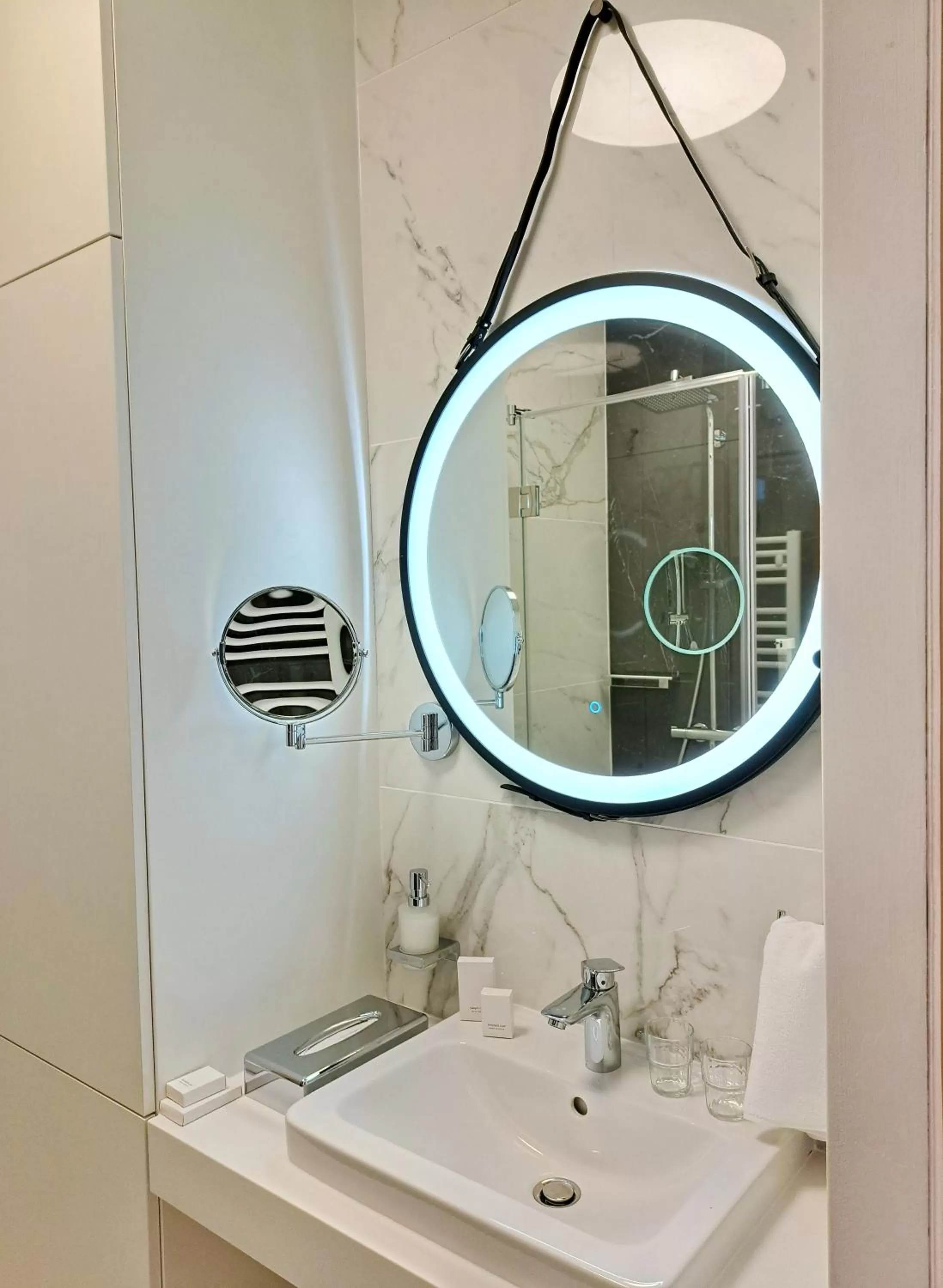 Bathroom in Hotel Domus Collis