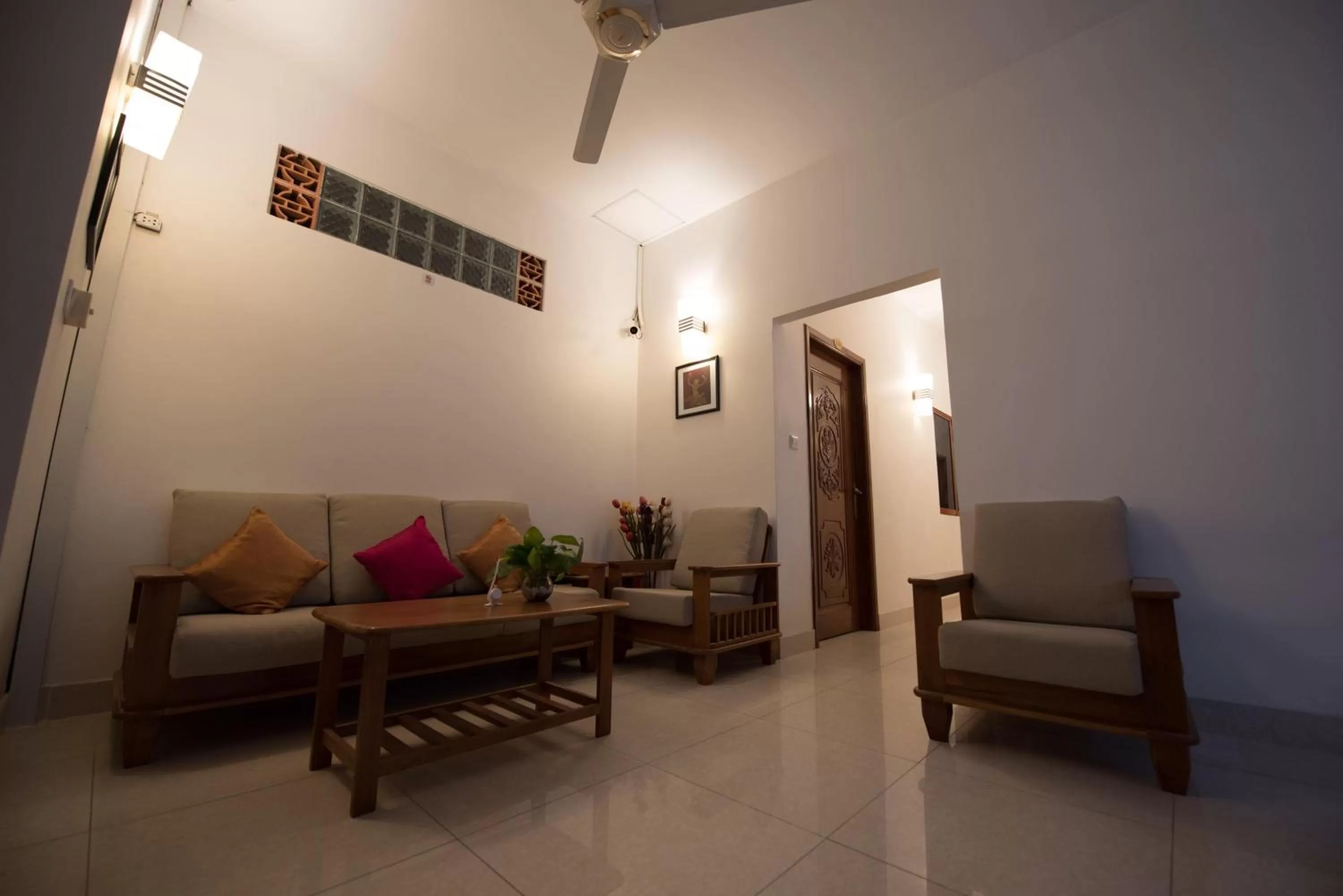 Area and facilities in Homesyn Hotel