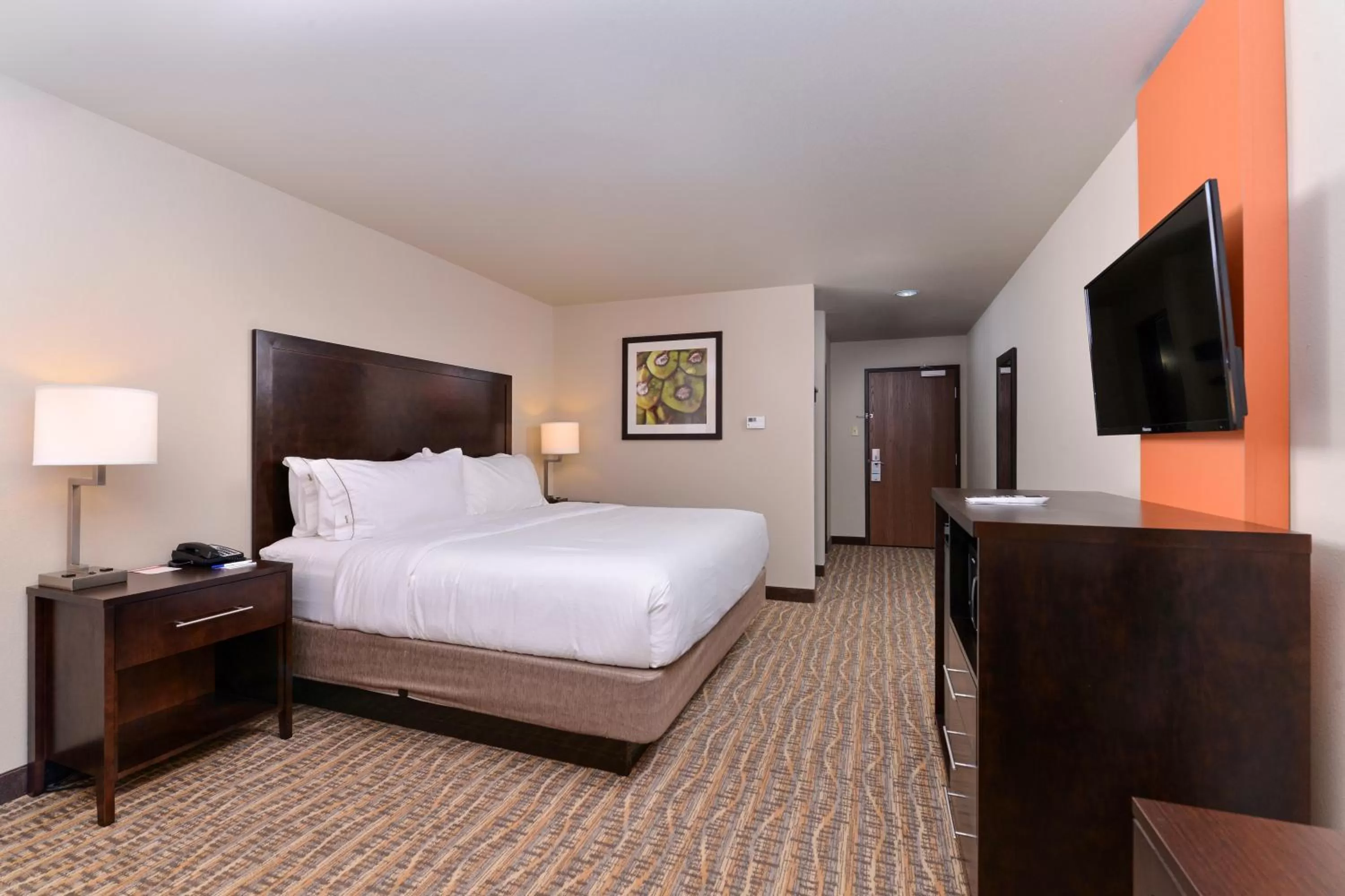 Photo of the whole room, Bed in Holiday Inn Express Tomball by IHG