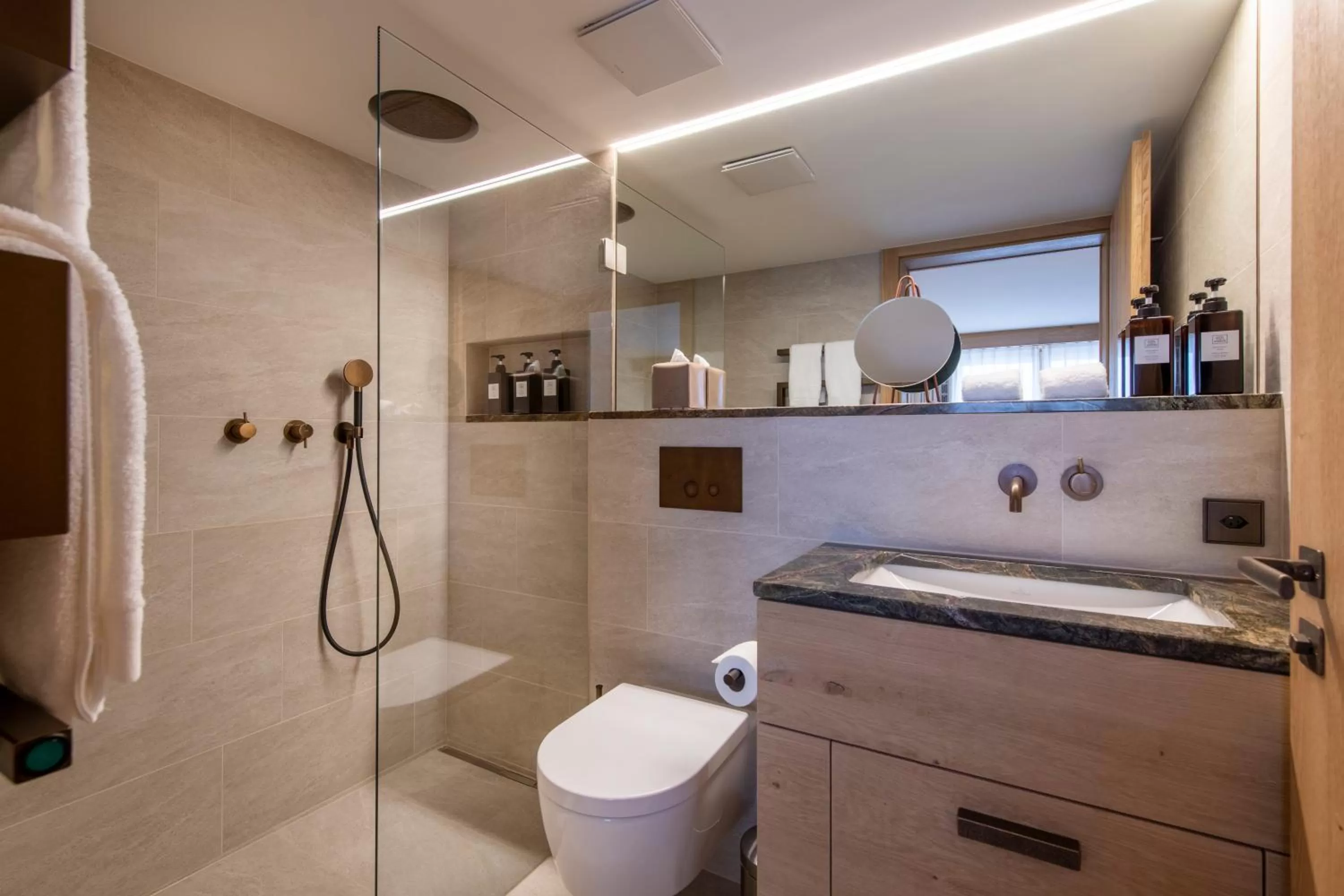 Bathroom in Hôtel de Verbier SUP