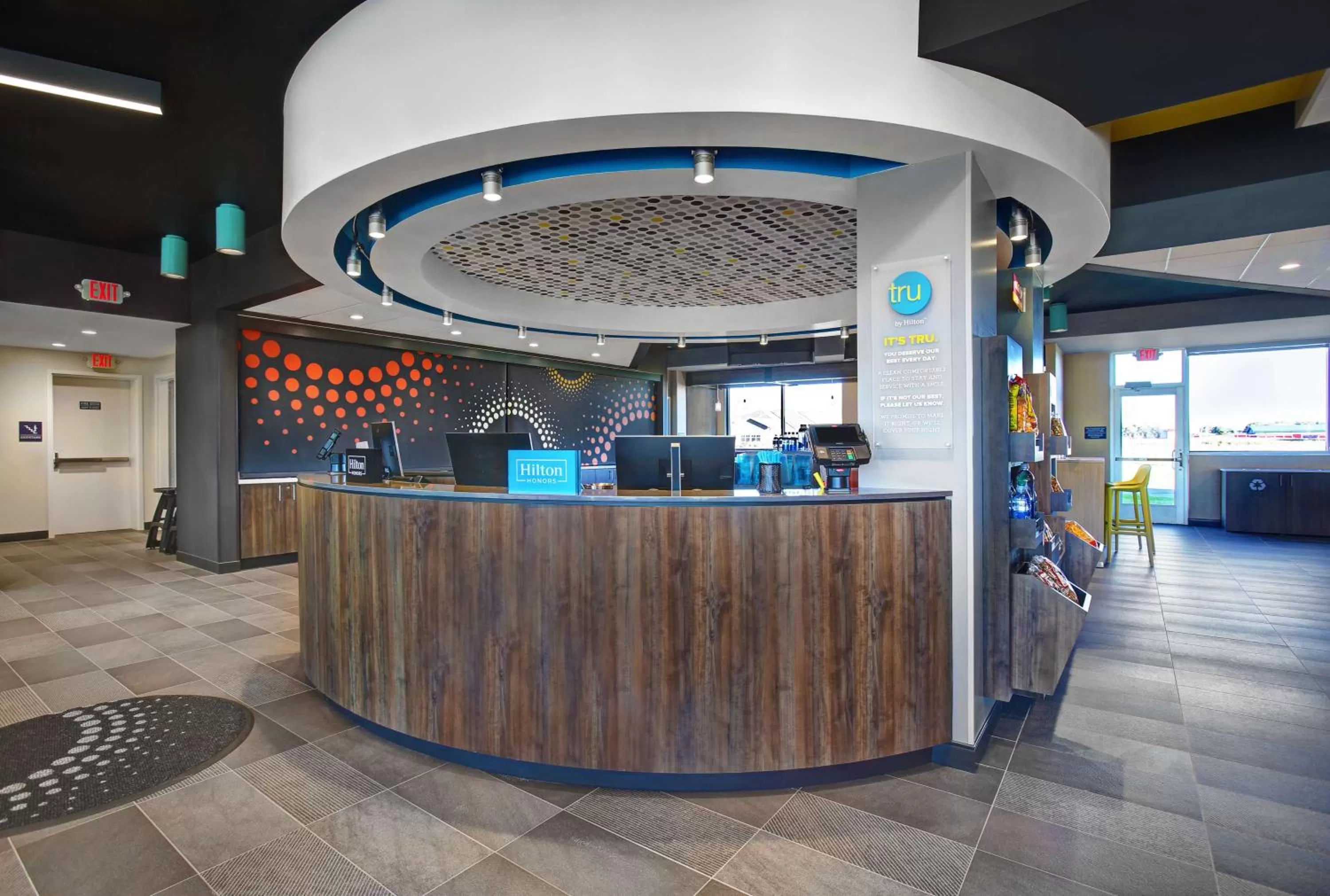 Lobby or reception in Tru By Hilton Stoughton