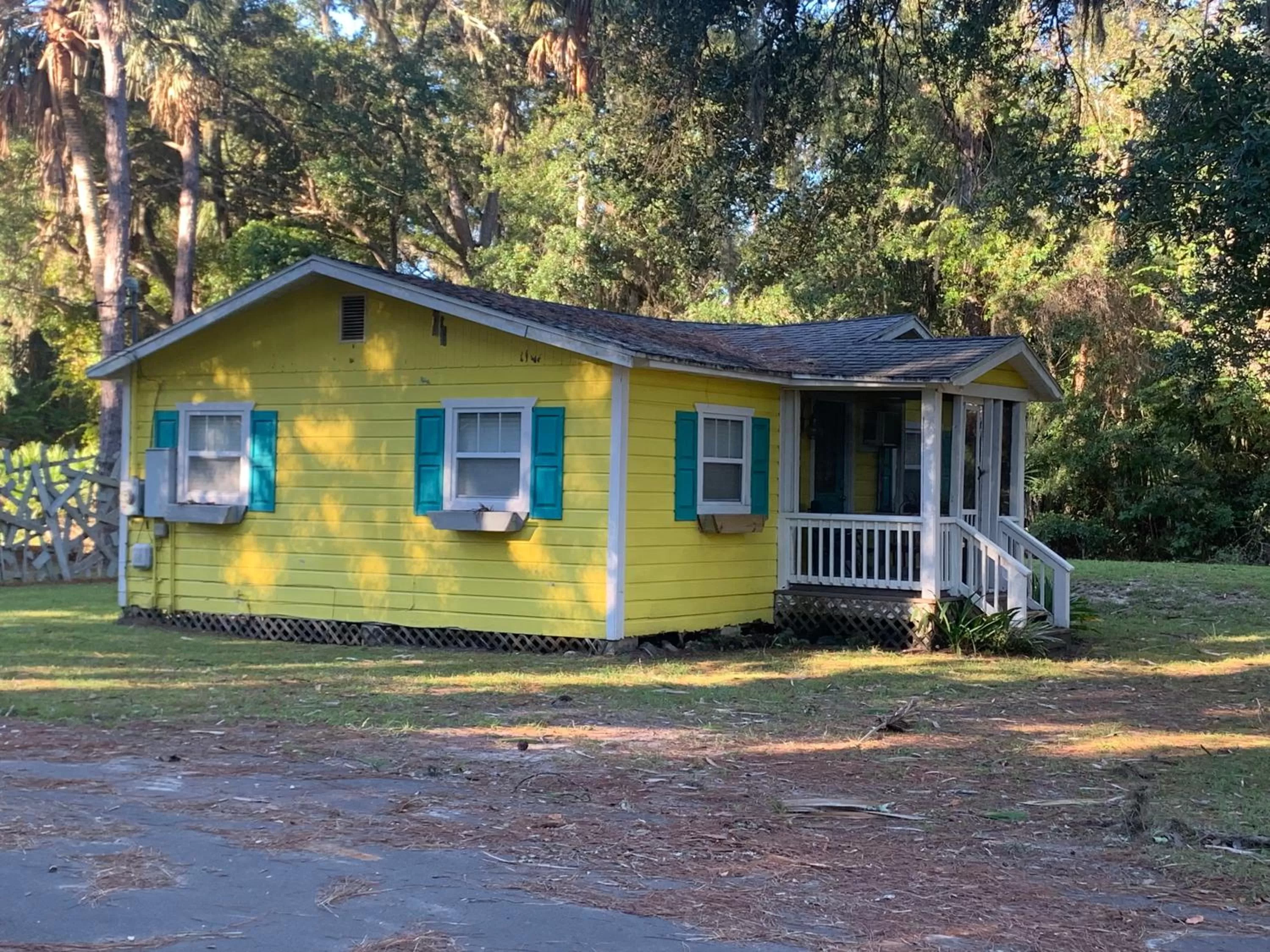 Property building in Nature Coast Inn & Cottages