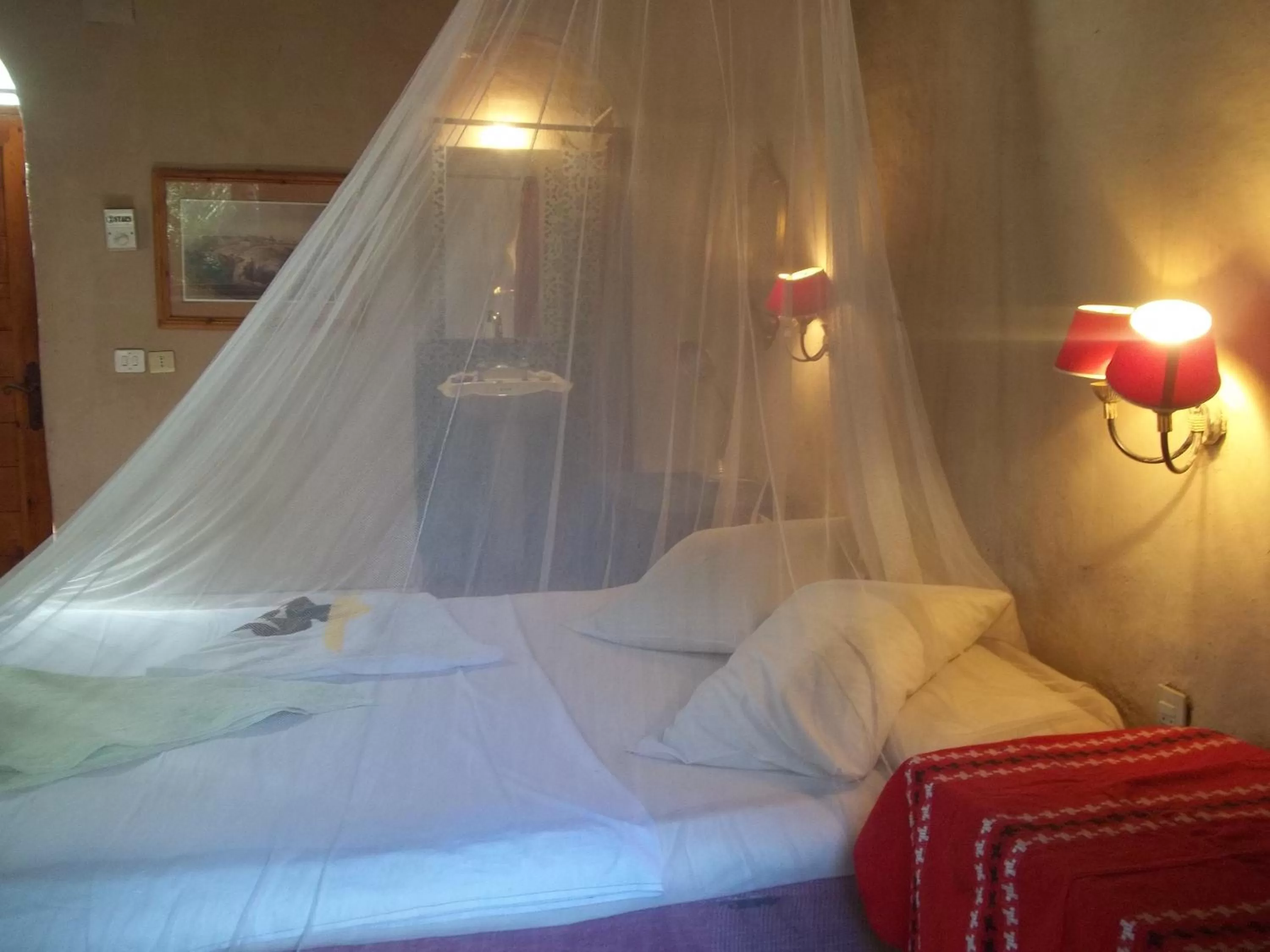 Photo of the whole room, Bed in Nour El Gourna