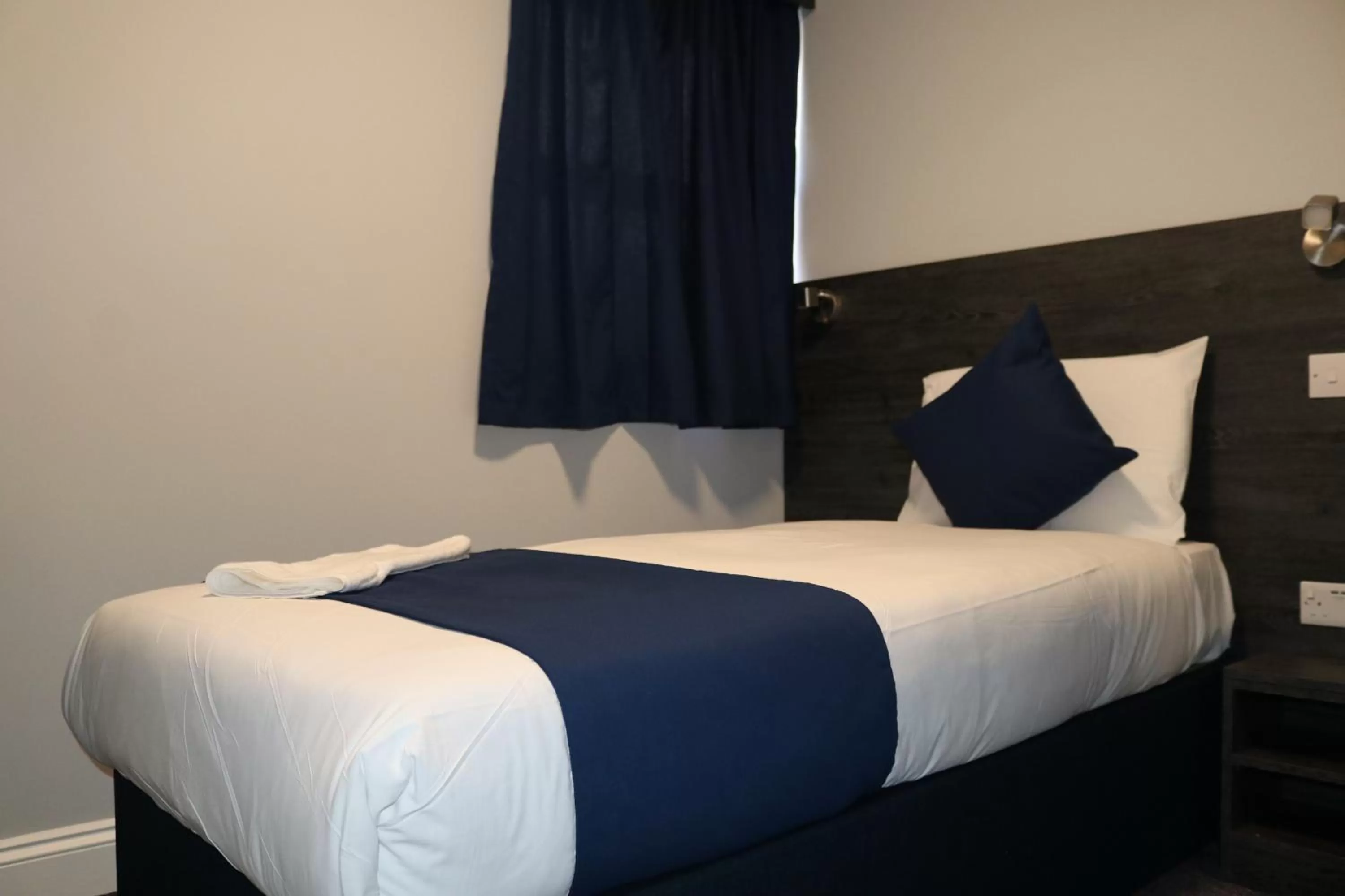Photo of the whole room, Bed in Blue Sapphire Hotel