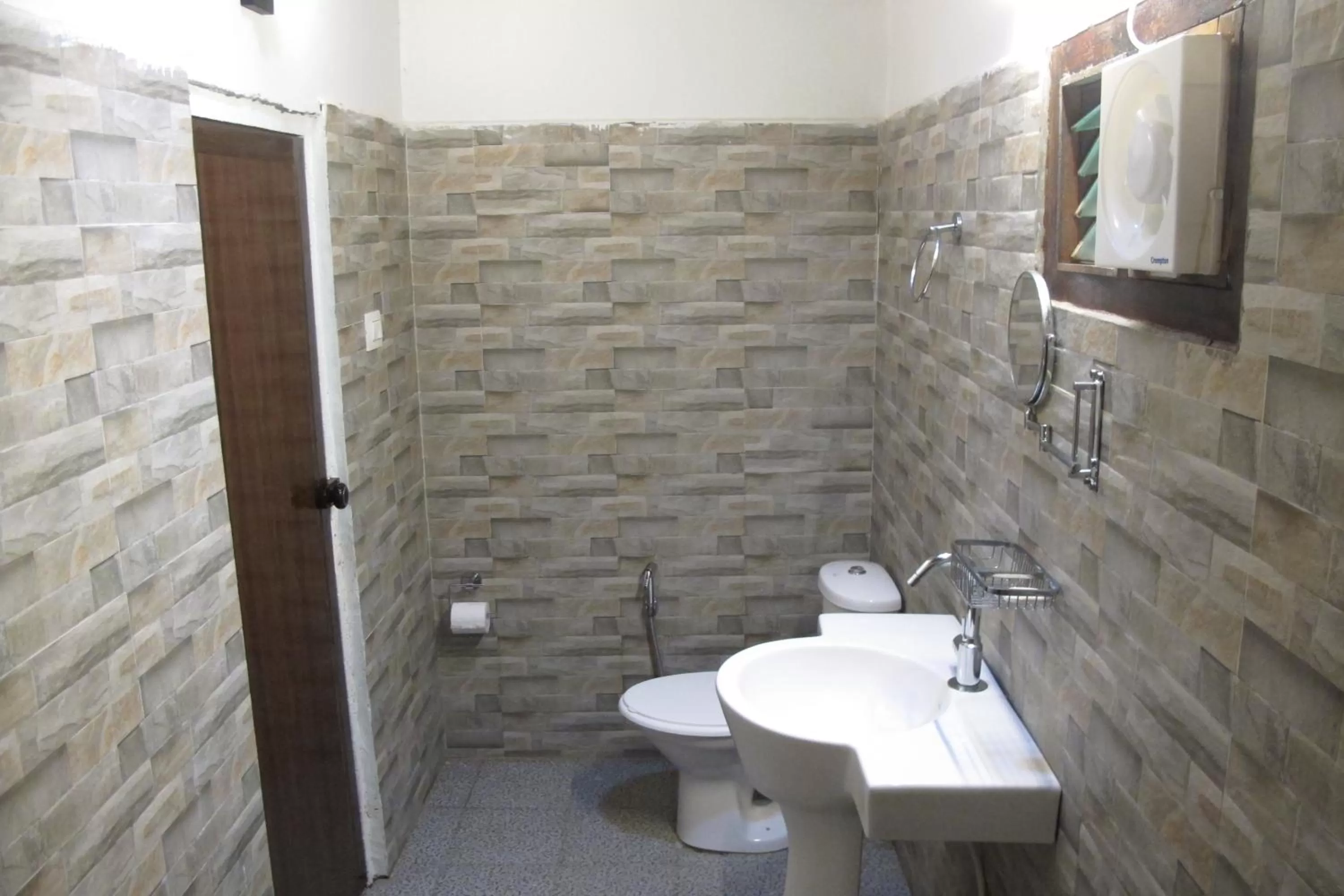 Bathroom in OmBodhi Retreat